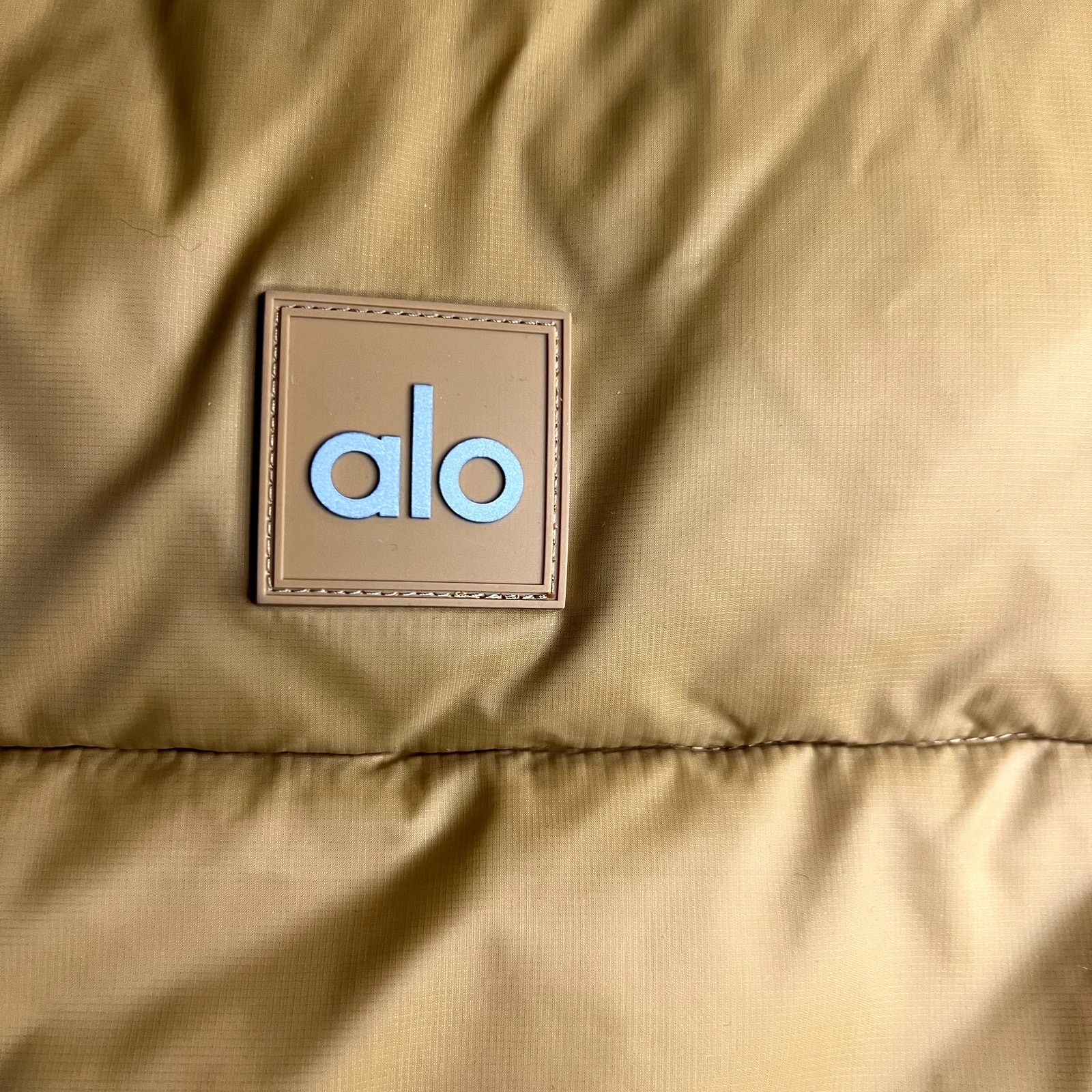 Alo Alo Yoga Gold Rush Puffer Vest Toffee Size S Size S / US 4 / IT 40 - 5 Thumbnail