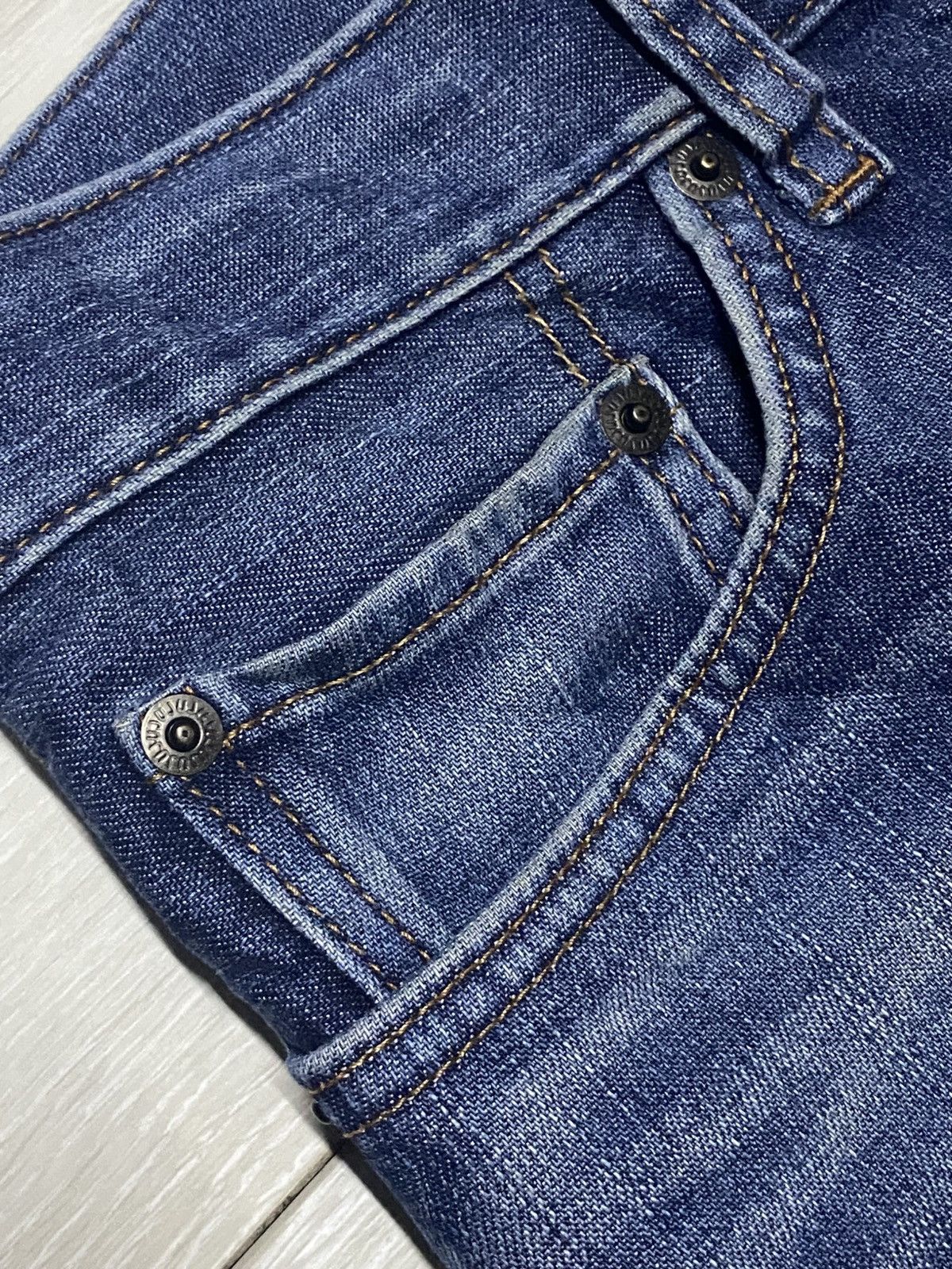 Japanese Brand Vintage Japanese Brand Uniqlo Grunge Distressed Loose Jeans Size US 33 - 7 Thumbnail