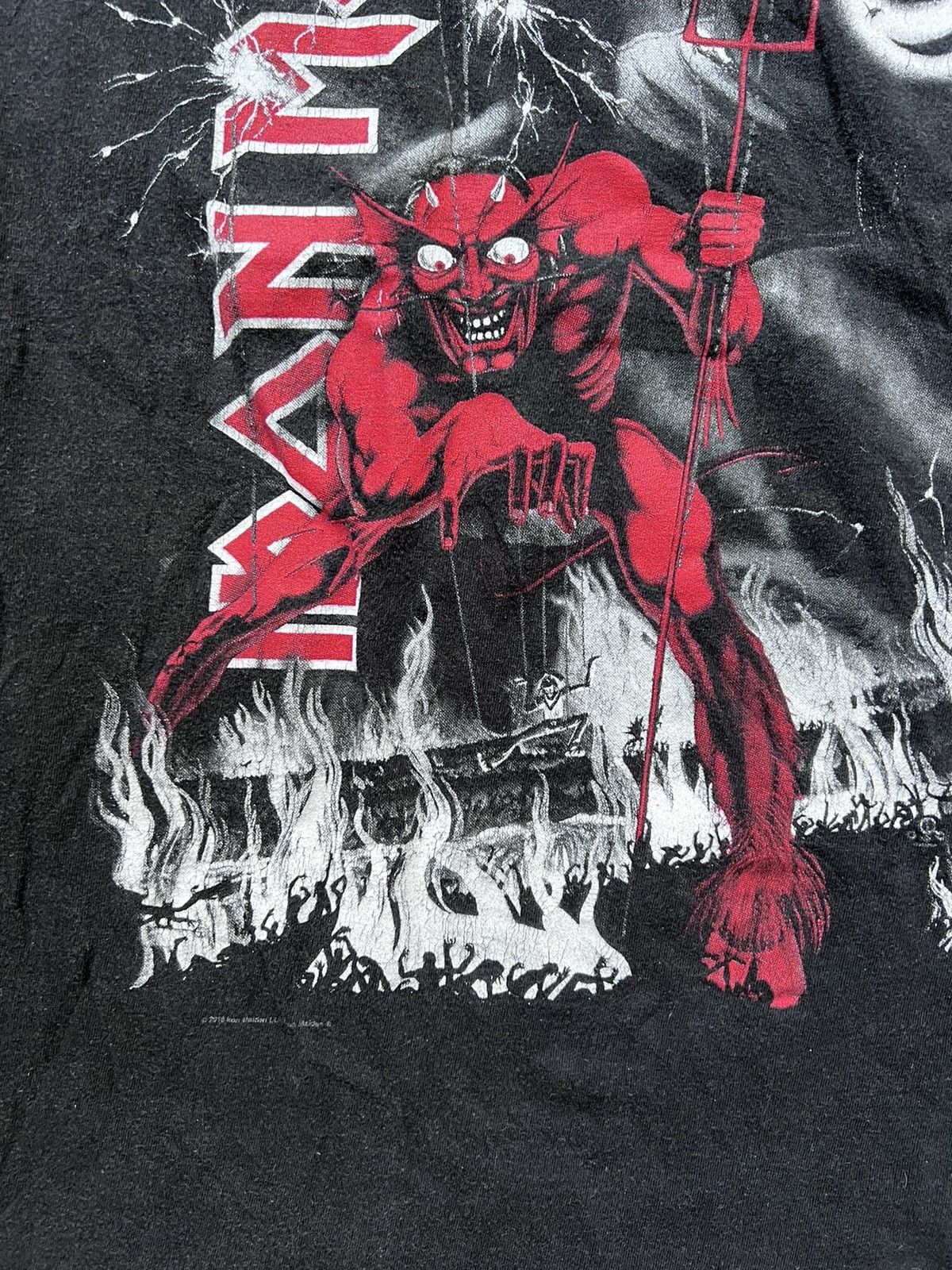 Band Tees × Iron Maiden × Vintage Vintage IRON MAIDEN Number of the Beast Black Tee Size US XL / EU 56 / 4 - 4 Thumbnail