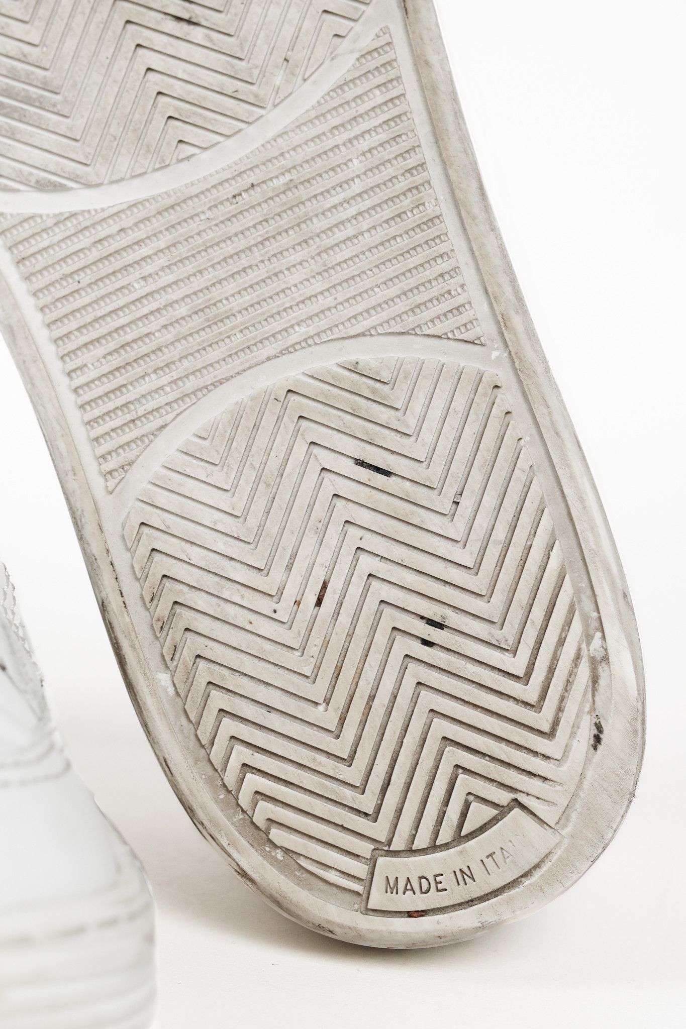 Chanel Chanel White Perforated Logo Leather Lace-Up Sneakers Size US 10.5 / IT 40.5 - 5 Thumbnail