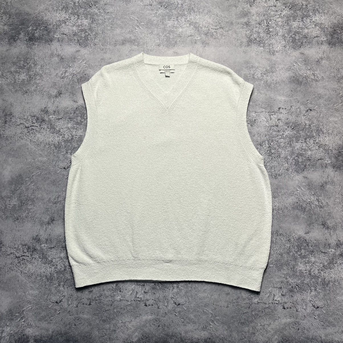 Cos × Designer COS White Knitted Oversized Vest Streetwear Y2K Designer Size M / US 6-8 / IT 42-44 - 1 Thumbnail