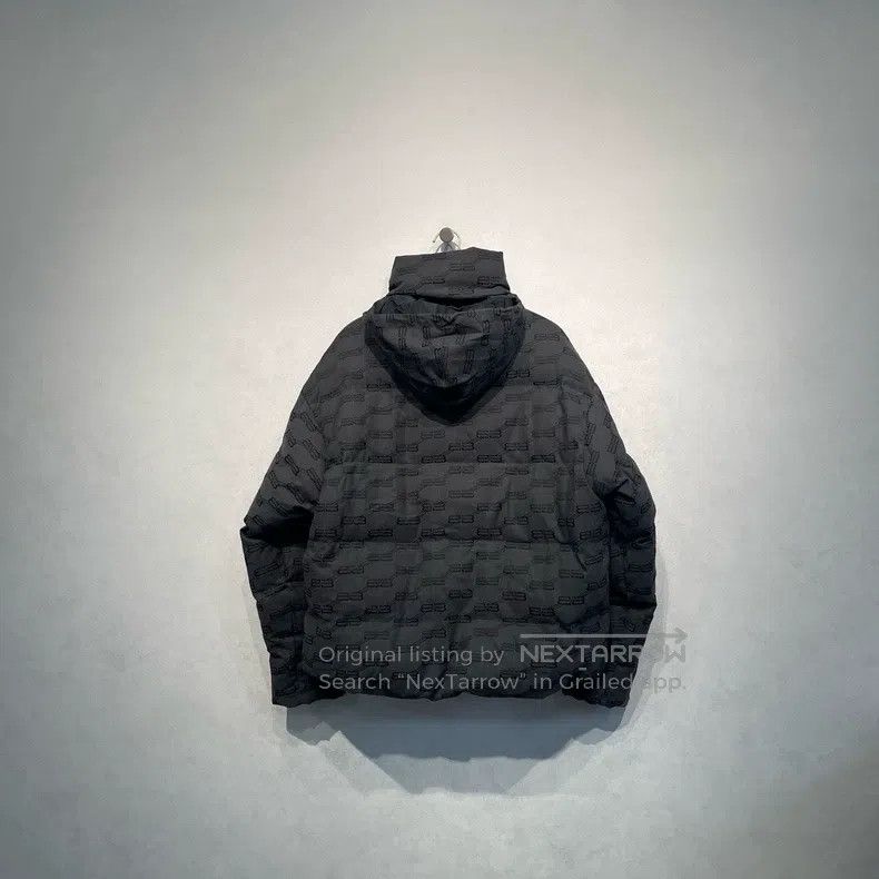 Balenciaga Balenciaga Double B Printed Down Jacket Size US S / EU 44-46 / 1 - 3 Thumbnail