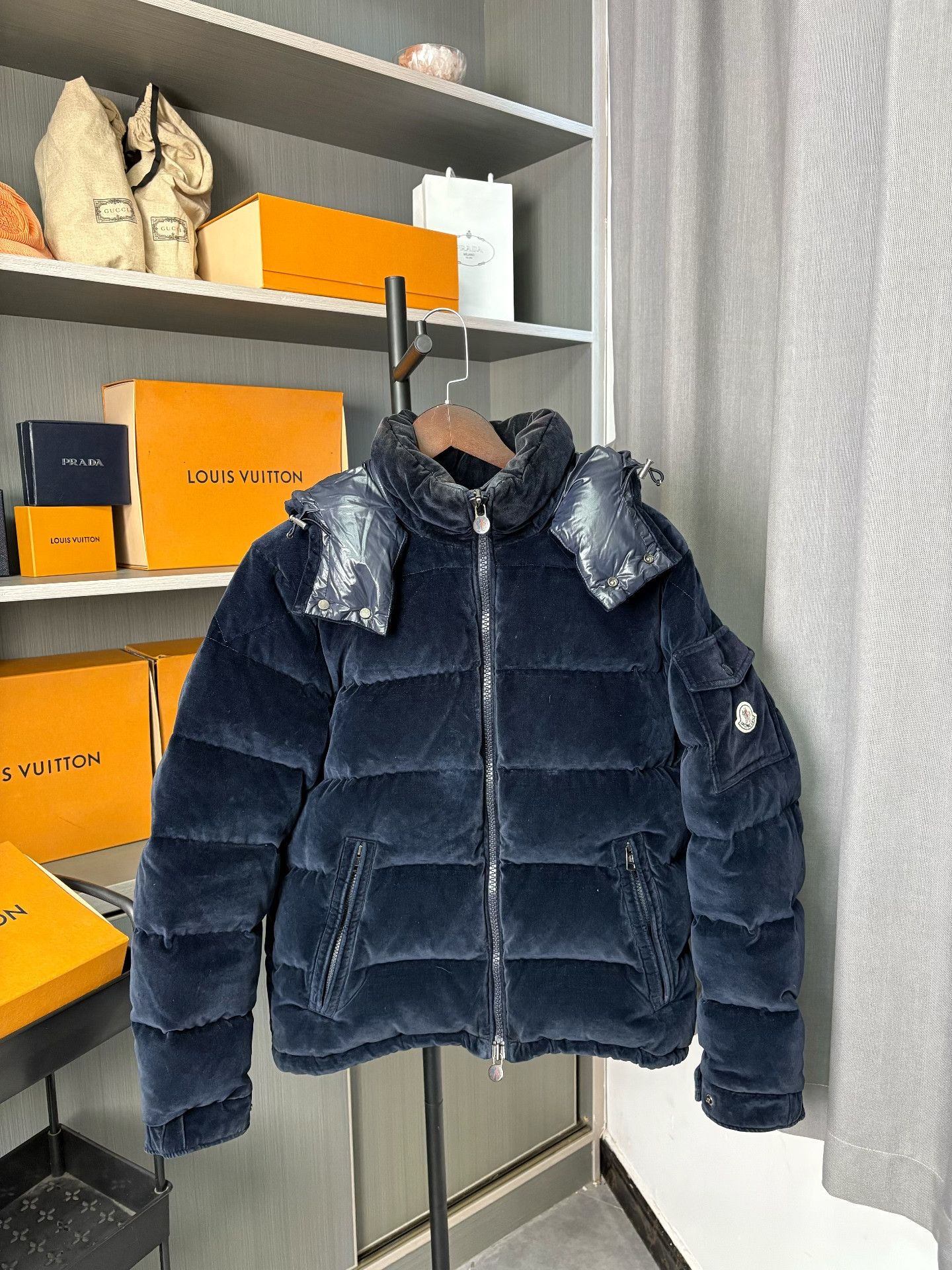 Moncler Moncler Corduroy Down Blue Heavy Coat M Men Size US M / EU 48-50 / 2 - 1 Thumbnail