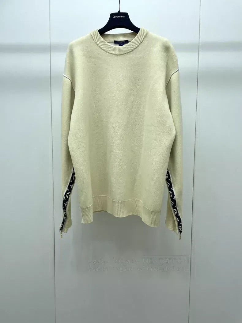 Louis Vuitton Louis Vuitton Chicken Yellow Knitted Sweater Size US M / EU 48-50 / 2 - 1 Thumbnail