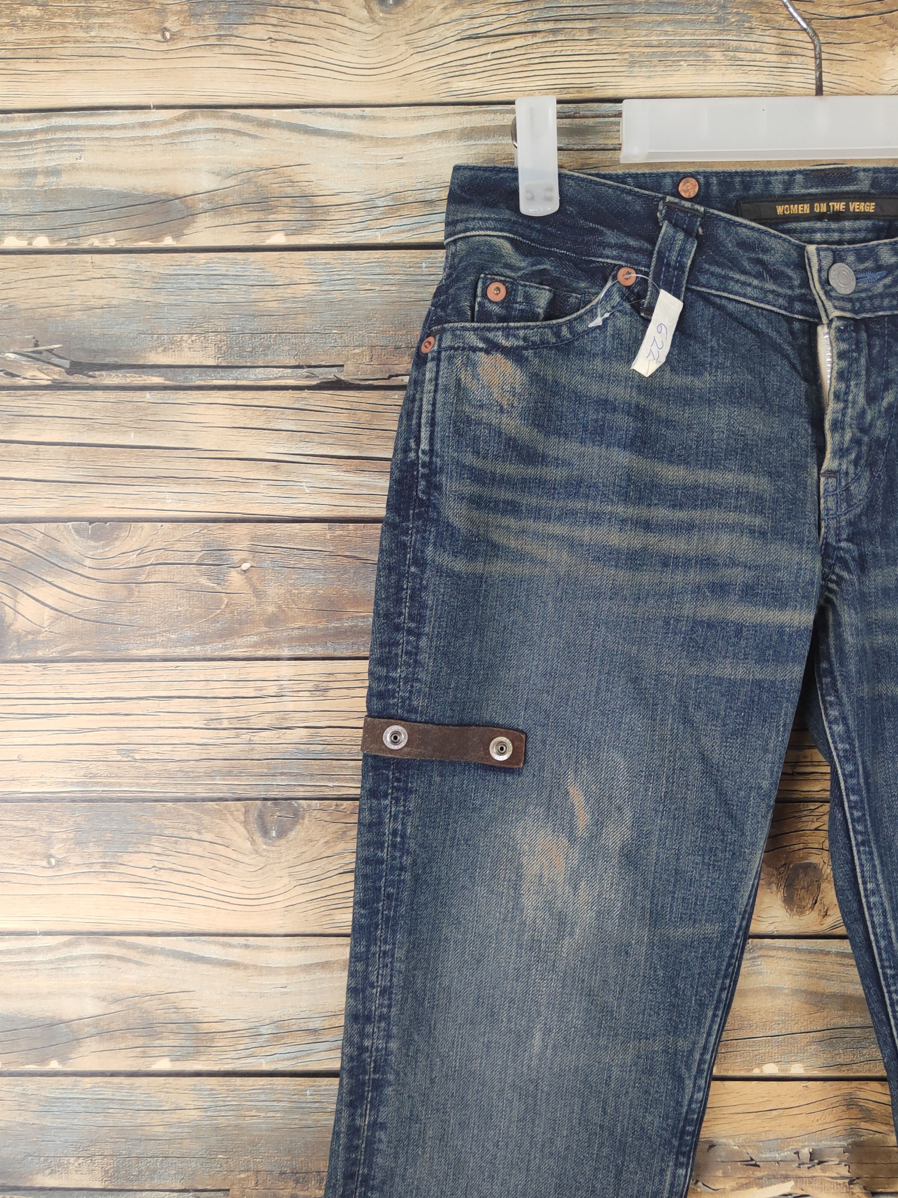 Japanese Brand DL Woman on The Verge Dark Blue Ripped denim Jeans #622 Size 28" / US 6 / IT 42 - 3 Thumbnail