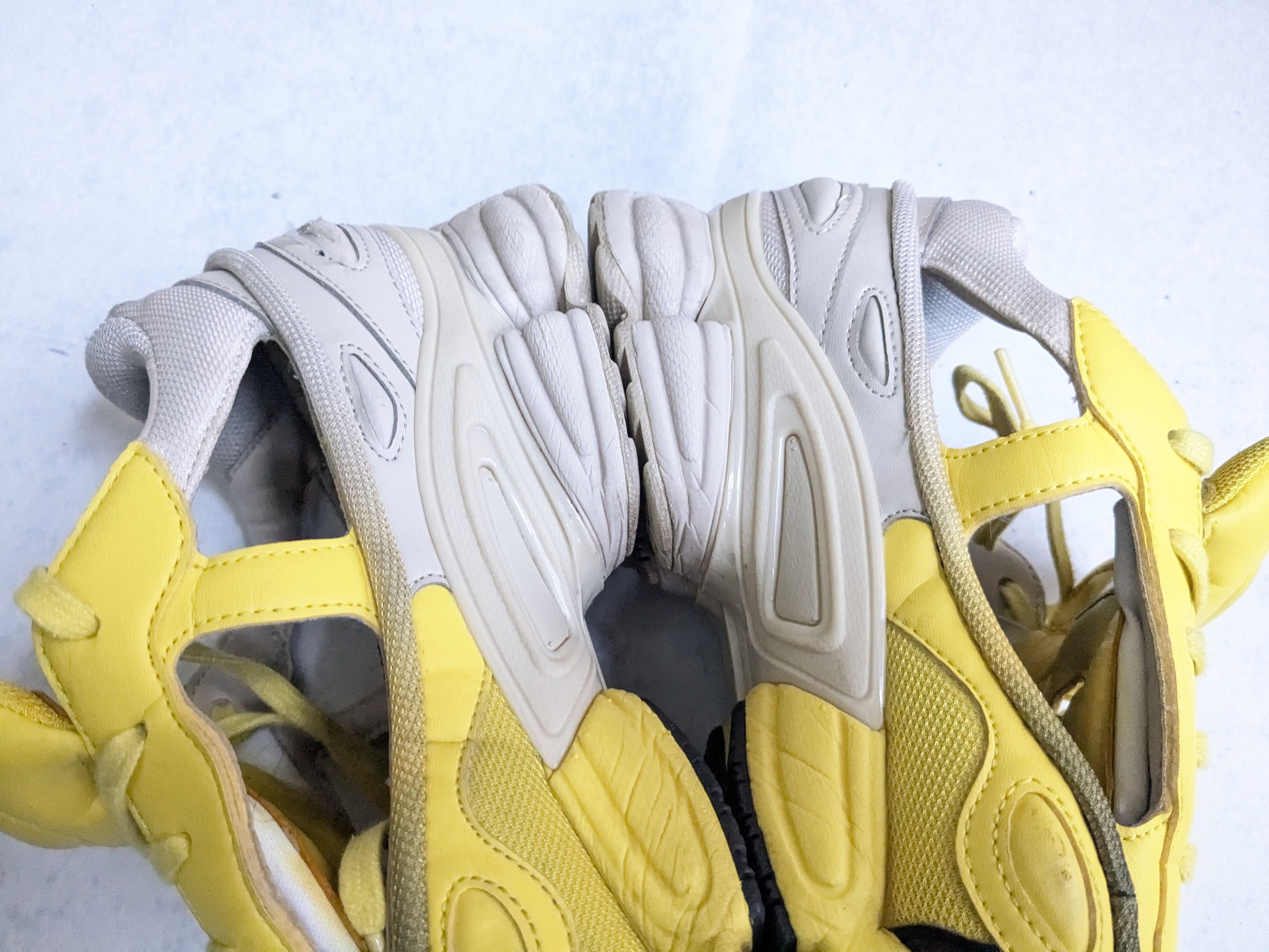 Adidas × Raf Simons Adidas x Raf Simons Replicant Ozweego Yellow Black 10 Size US 10 / EU 43 - 8 Thumbnail