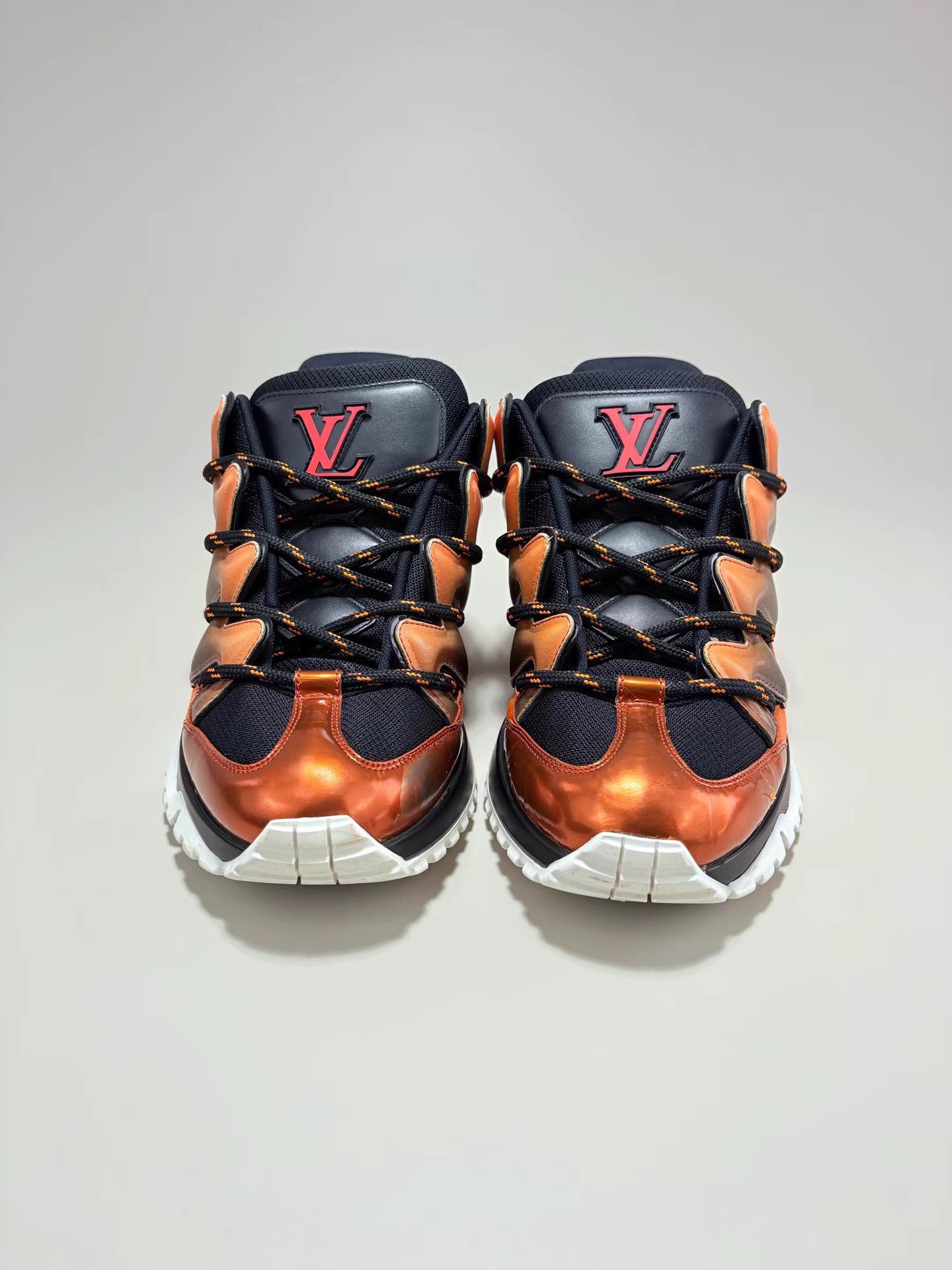 Louis Vuitton LOUIS VUITTON LV Multicolor Sneakers K1 Size US 7.5 / EU 40-41 - 2 Thumbnail