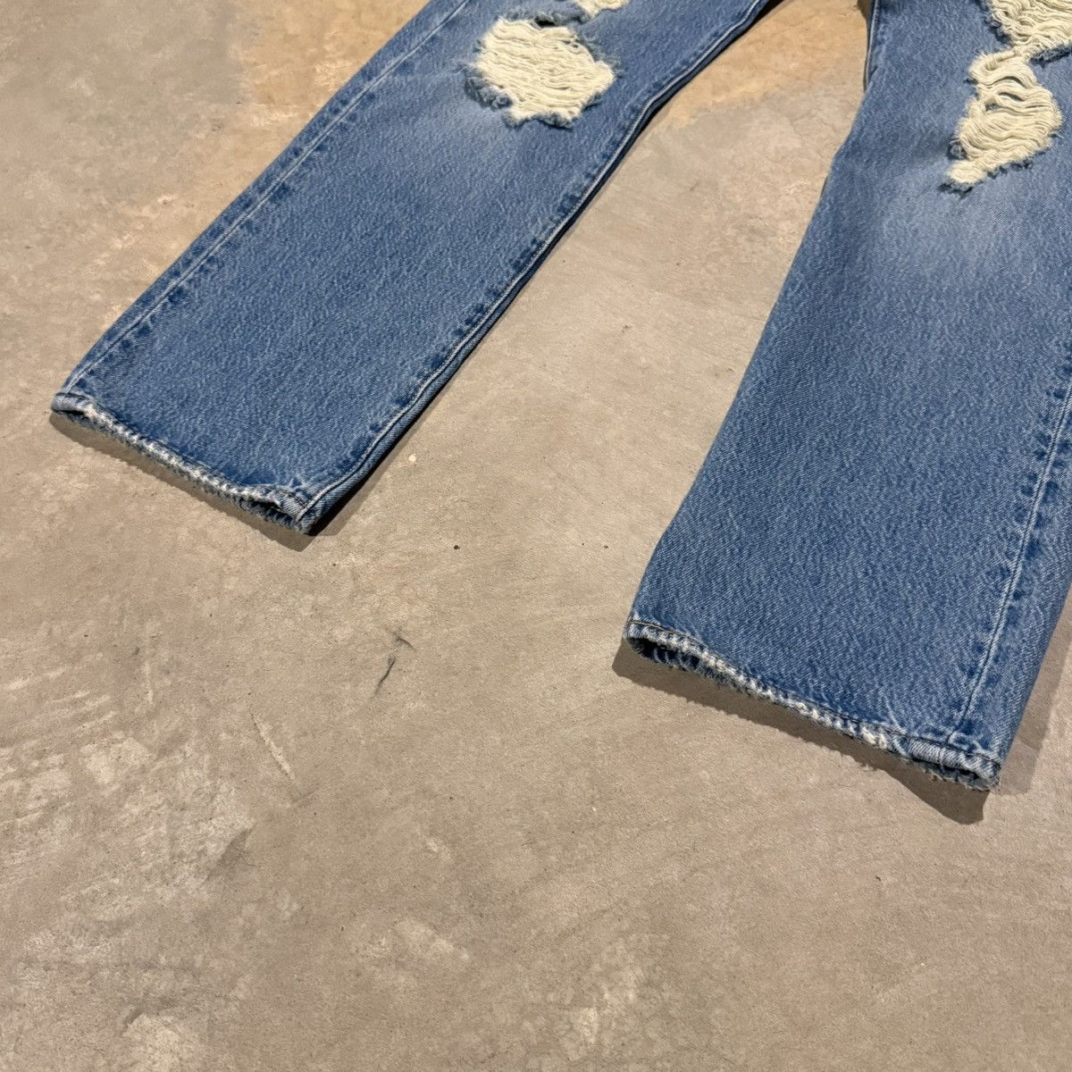 Levi's Levi’s 501 Distressed Thrashed Jeans Skater Grunge ERD Y2K Size US 32 / EU 48 - 3 Thumbnail
