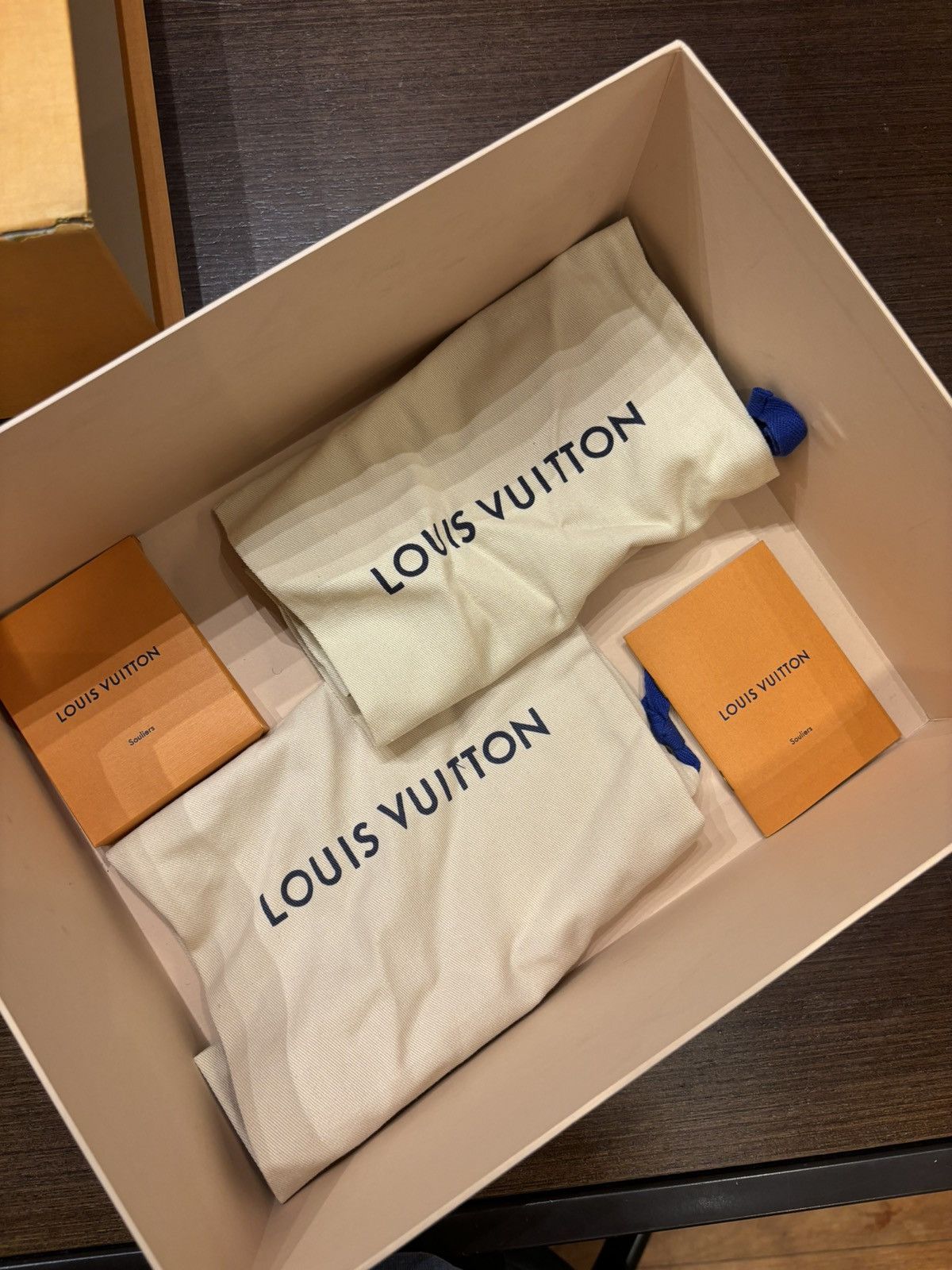 Louis Vuitton Louis Vuitton Americas Cup 2017 Sneakers Navy Size US 7 / EU 40 - 8 Thumbnail