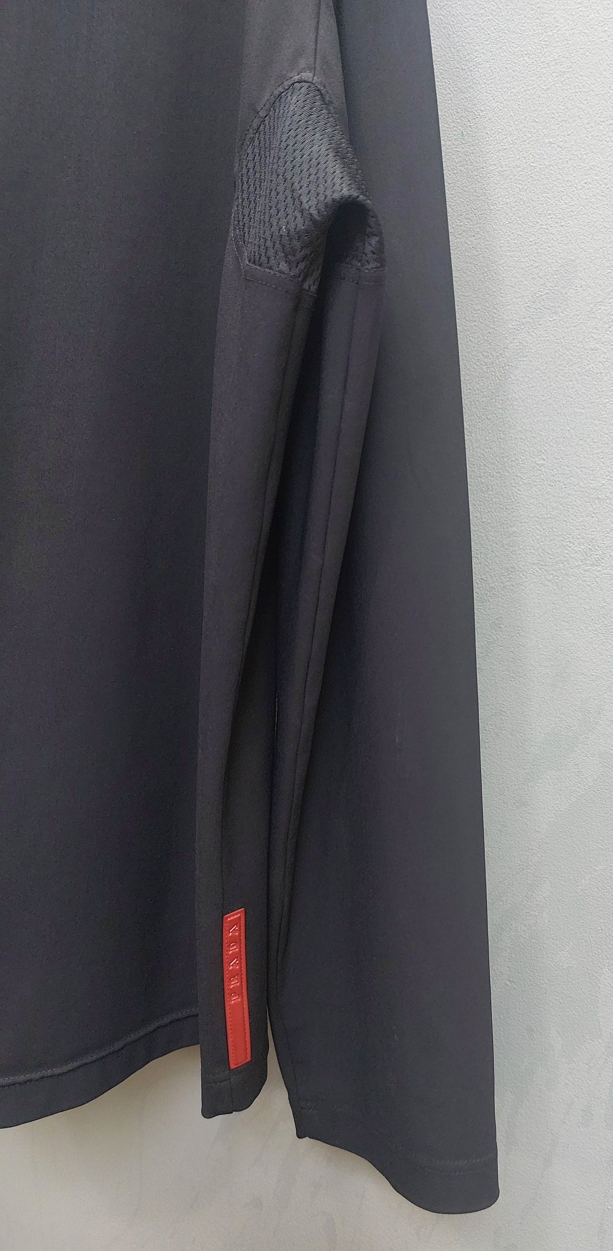 Prada Prada x Vintage Minimalist Techwear-Inspired Shirt Size US L / EU 52-54 / 3 - 12 Thumbnail