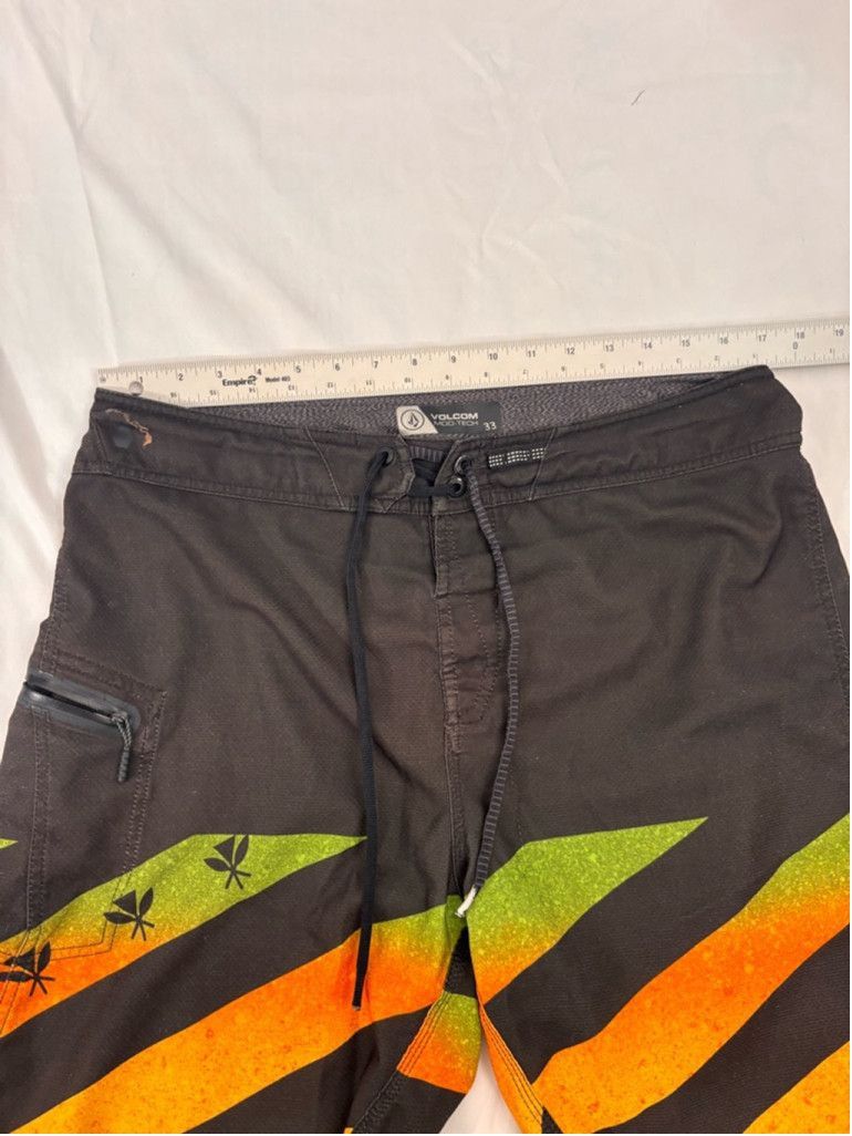 Volcom Men's Volcom Board Shorts Size 33 Black Orange Green Size US 33 - 3 Thumbnail