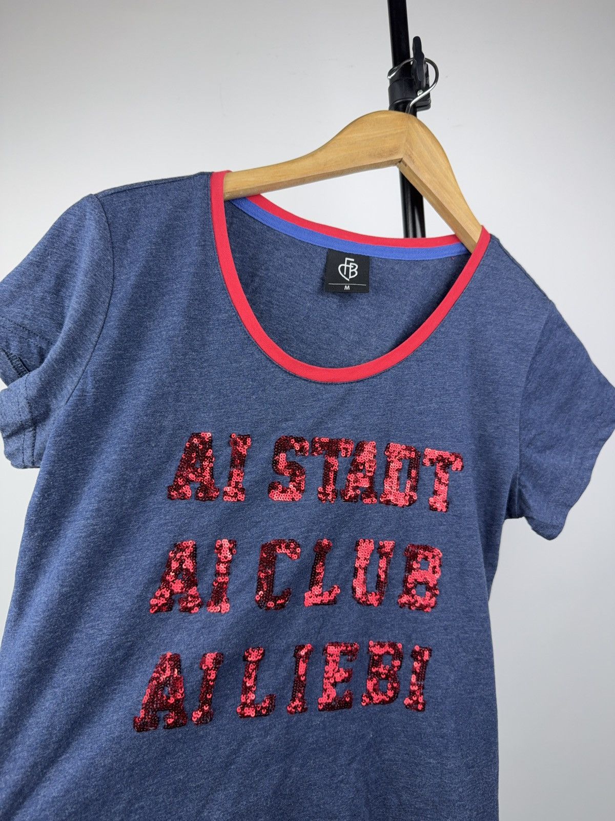 Vintage FB Basel 1893 Sequined Graphic Tee Navy Red Trim Y2K Glam Size M / US 6-8 / IT 42-44 - 4 Thumbnail