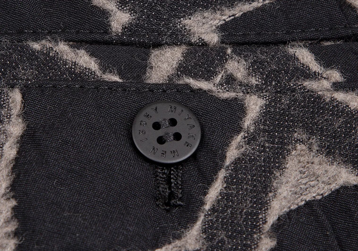 Issey Miyake Cut Jacquard Design Tapered Pants in Black/Gray Size US 36 / EU 52 - 14 Thumbnail
