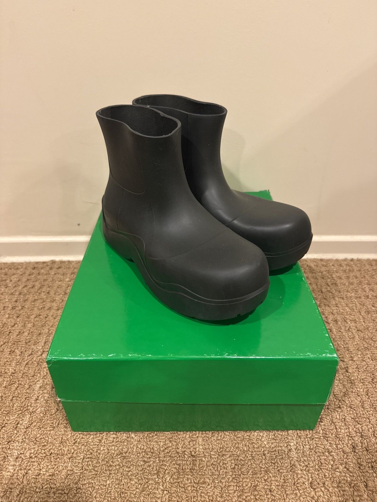Bottega Veneta Bottega Venetta Puddle Boots Size US 7.5 / EU 40-41 - 1 Thumbnail