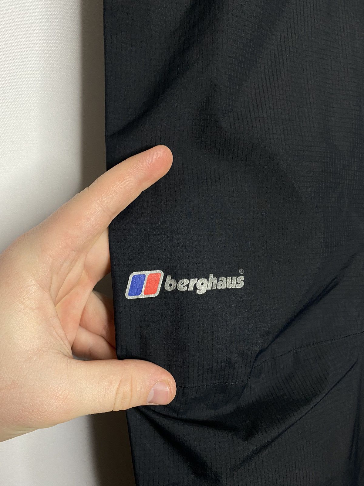 Berghaus Berghaus GORE-TEX Cargo Pants Black Outdoor Multipocket Size US 32 / EU 48 - 2 Thumbnail