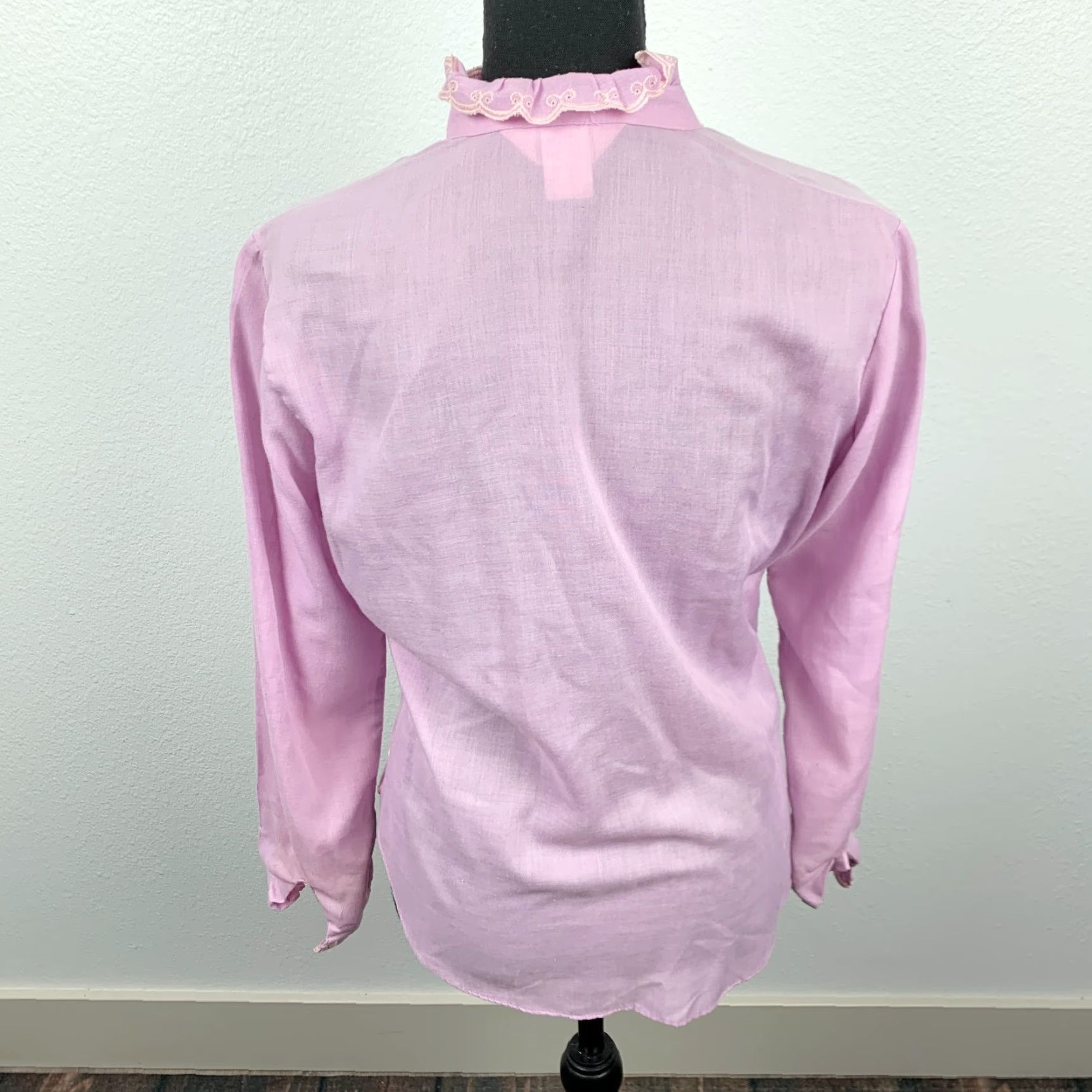 Vintage VINTAGE Laura Mae Embroidered Boho Peasant Long Sleeve Shirt Womens 12 Purple 70s Shirt Women’s Boho 1970s Size XL / US 12-14 / IT 48-50 - 6 Thumbnail