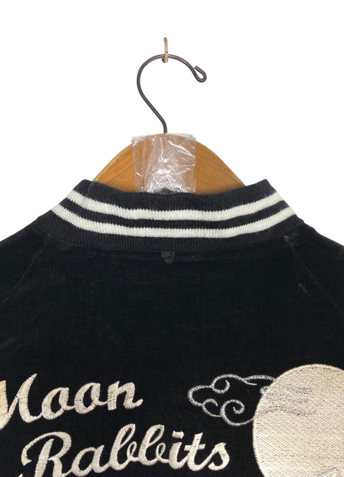 Japanese Brand Rare‼️ Sukajan Dragon Moon Rabbits Embroidery Suede Jacket Size US M / EU 48-50 / 2 - 16 Thumbnail