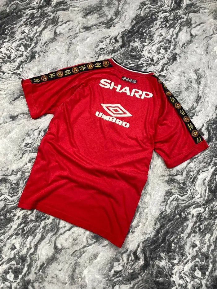 Umbro Vintage Umbro Manchester United 1998 Training T-Shirt Soccer Size US XL / EU 56 / 4 - 5 Thumbnail
