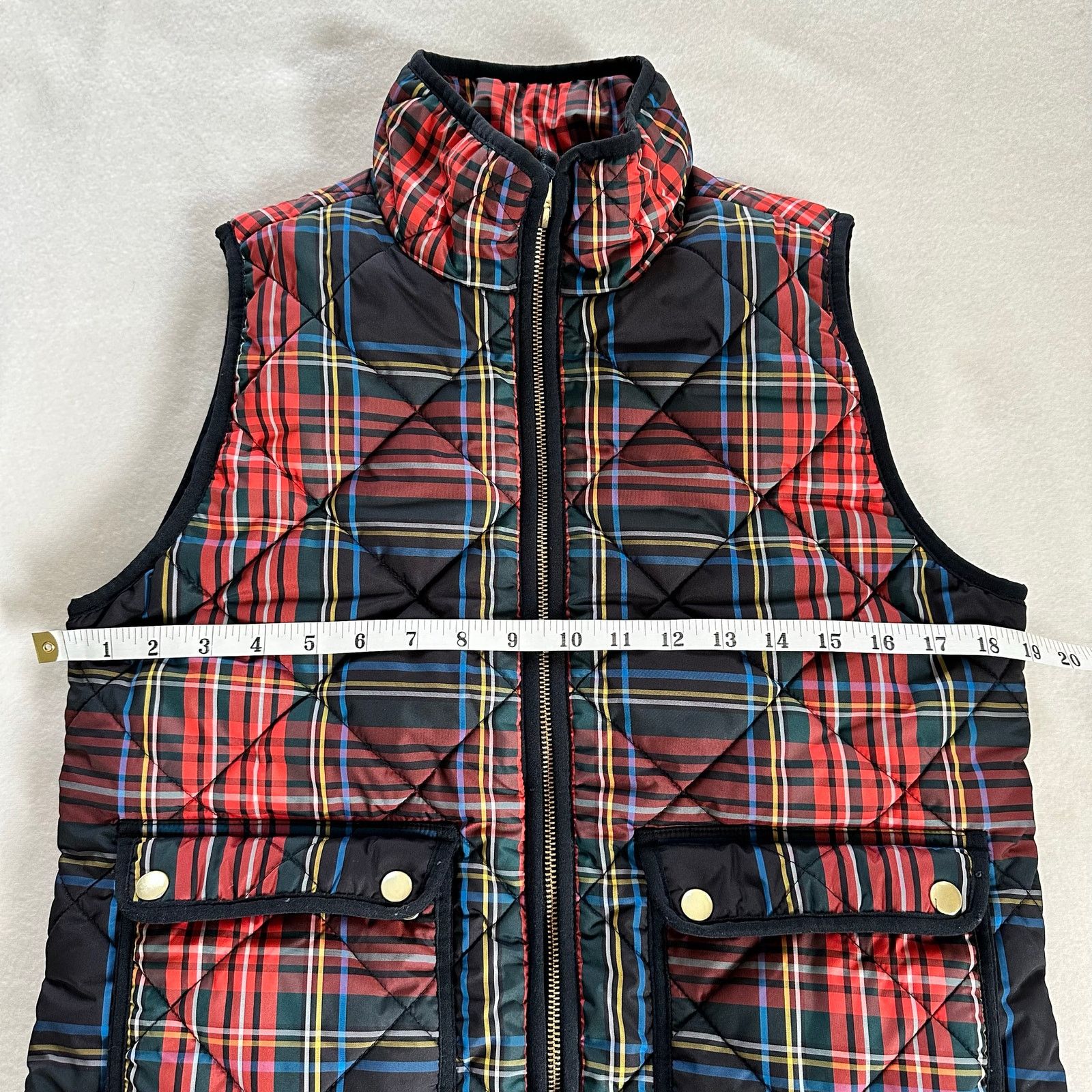 J.Crew J. Crew Stewart Tartan Plaid Holiday Quilted Vest Size S Size S / US 4 / IT 40 - 11 Thumbnail