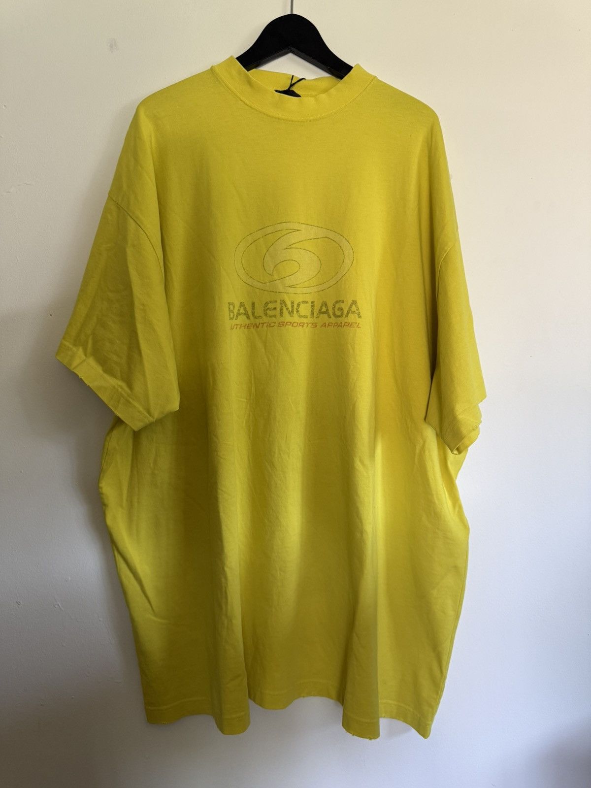 Balenciaga Authentic Sports Apparel T Shirt Size US XL / EU 56 / 4 - 2 Thumbnail