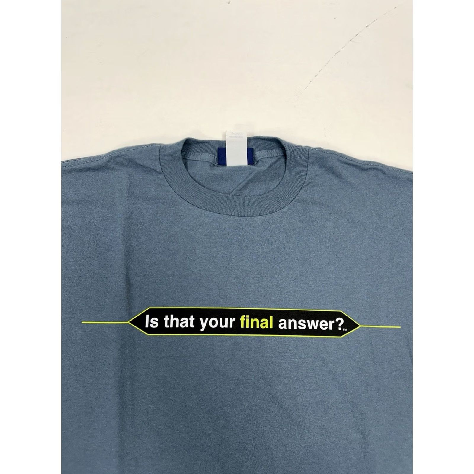 Vintage VINTAGE Who Wants To Be A Millionaire T-Shirt Regis Philbin Adult XL Blue 90s Game Show TV Show Promo Tee Mens Size US XL / EU 56 / 4 - 3 Thumbnail