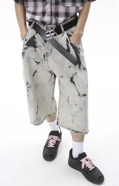 image of Vintage Fashion Retro Tie-Dye Loose Fit Jeans Shorts in Black, Men's (Size 31)