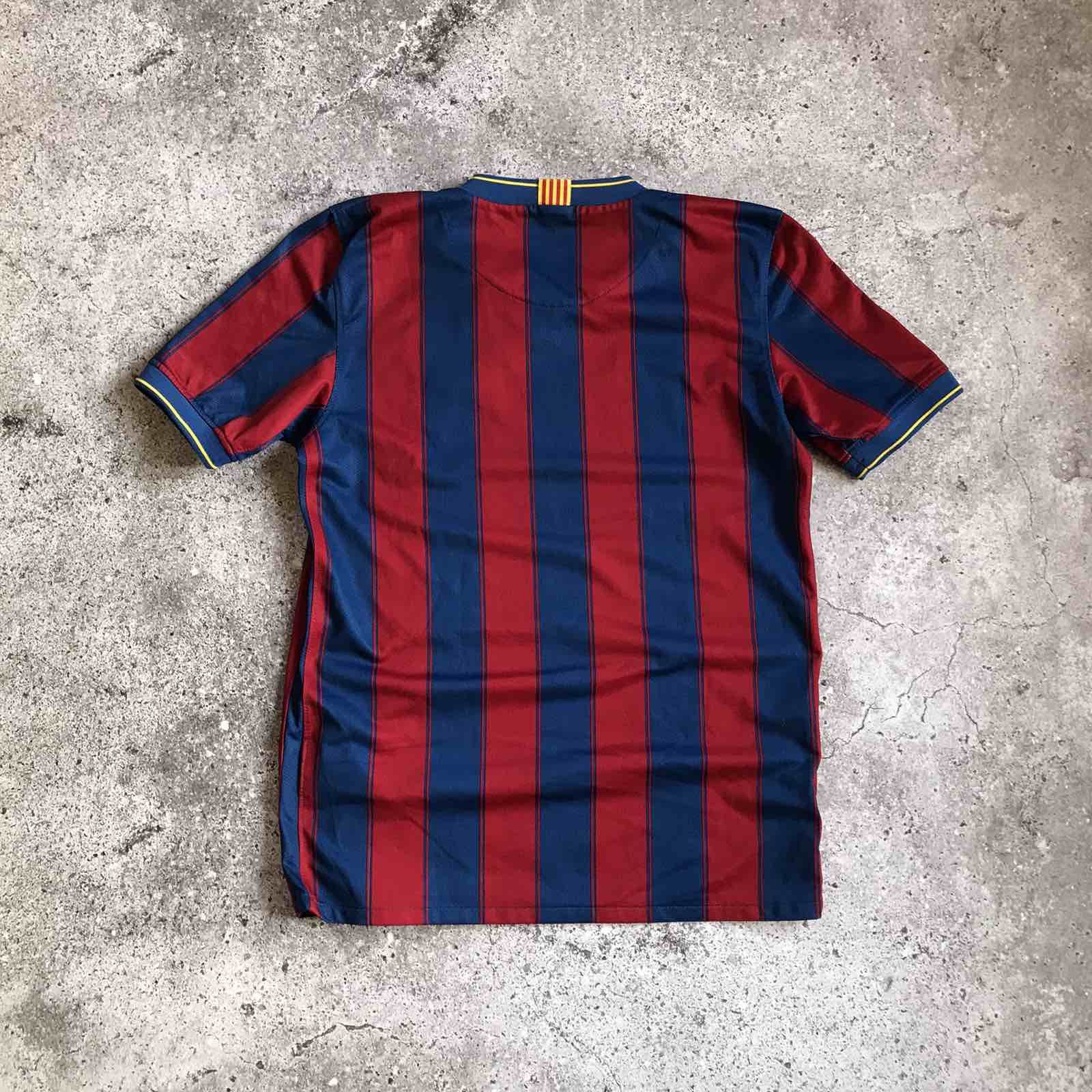 Nike Rare Nike FC Barcelona Away Jersey Sz S Size US S / EU 44-46 / 1 - 3 Thumbnail