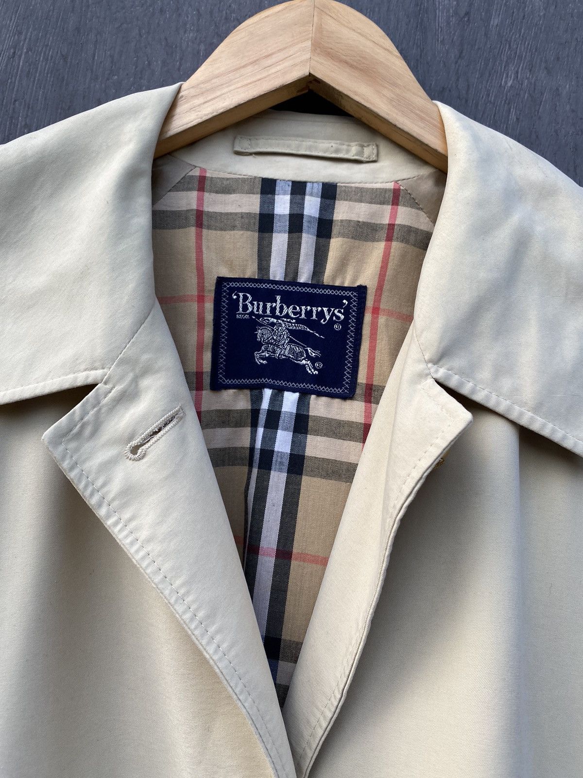 Burberry Burberrys Vintage wmns trench beige coat jacket size 42 Size M / US 6-8 / IT 42-44 - 7 Thumbnail