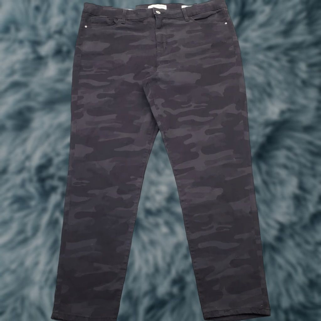 Sanctuary Sanctuary Womens Jeans 16 Multi Camo Mid Rise Ankle Skinny Denim 5-Pocket Stretch Comfort Size 38" / US 16 / IT 52 - 1 Thumbnail