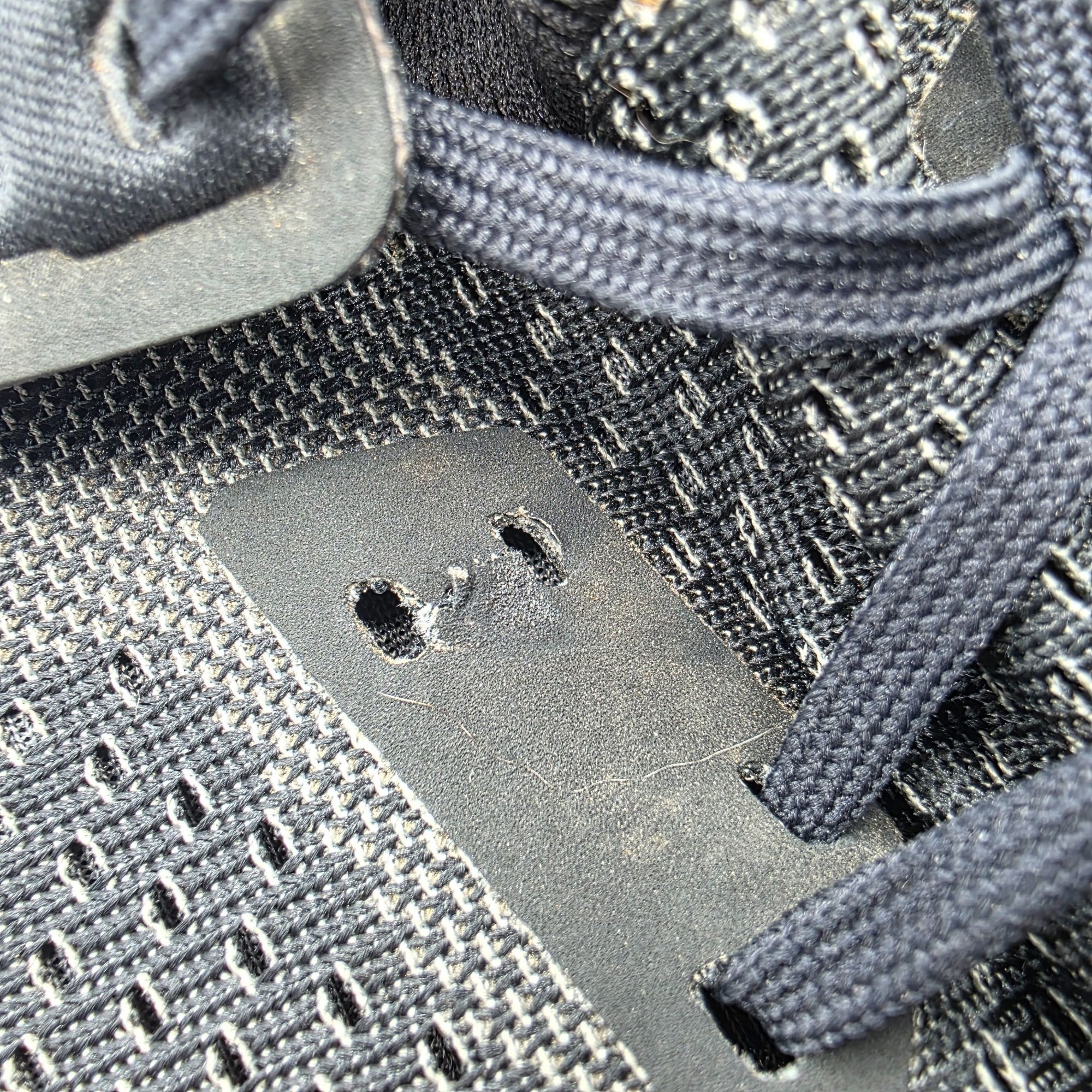 On On Running Cloudswift Mens Size 11.5 Black White Running Sho Size US 11.5 / EU 44-45 - 8 Thumbnail