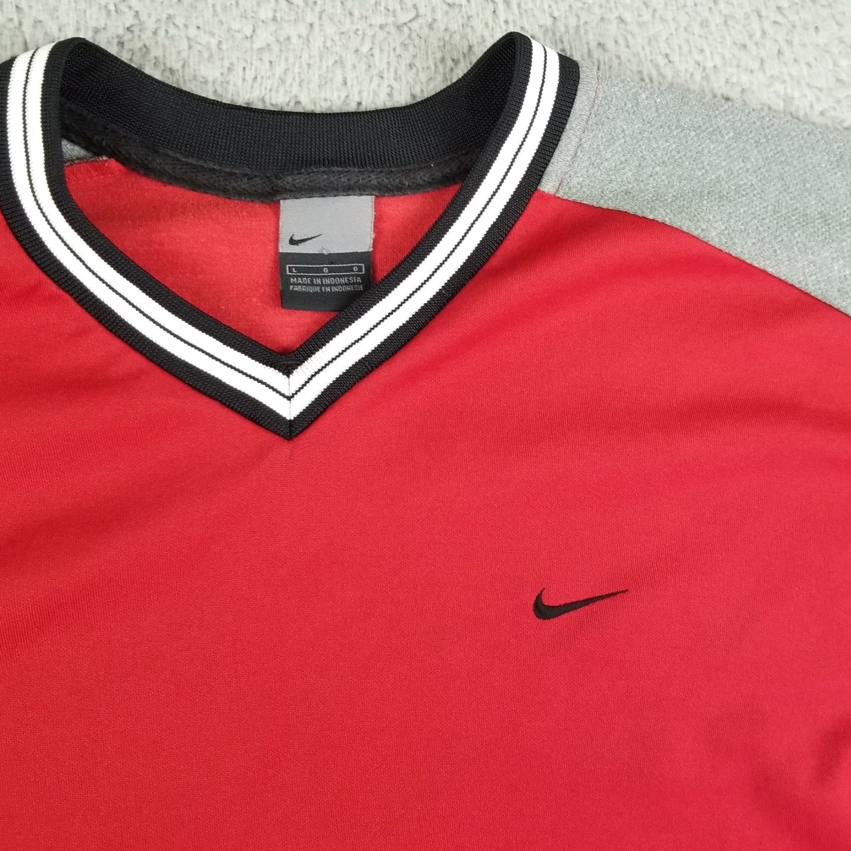 Nike Vintage Nike Shirt Men Large Red Mini Swoosh Sewn Y2K Gray Tag Ringer Jersey Size US L / EU 52-54 / 3 - 2 Thumbnail