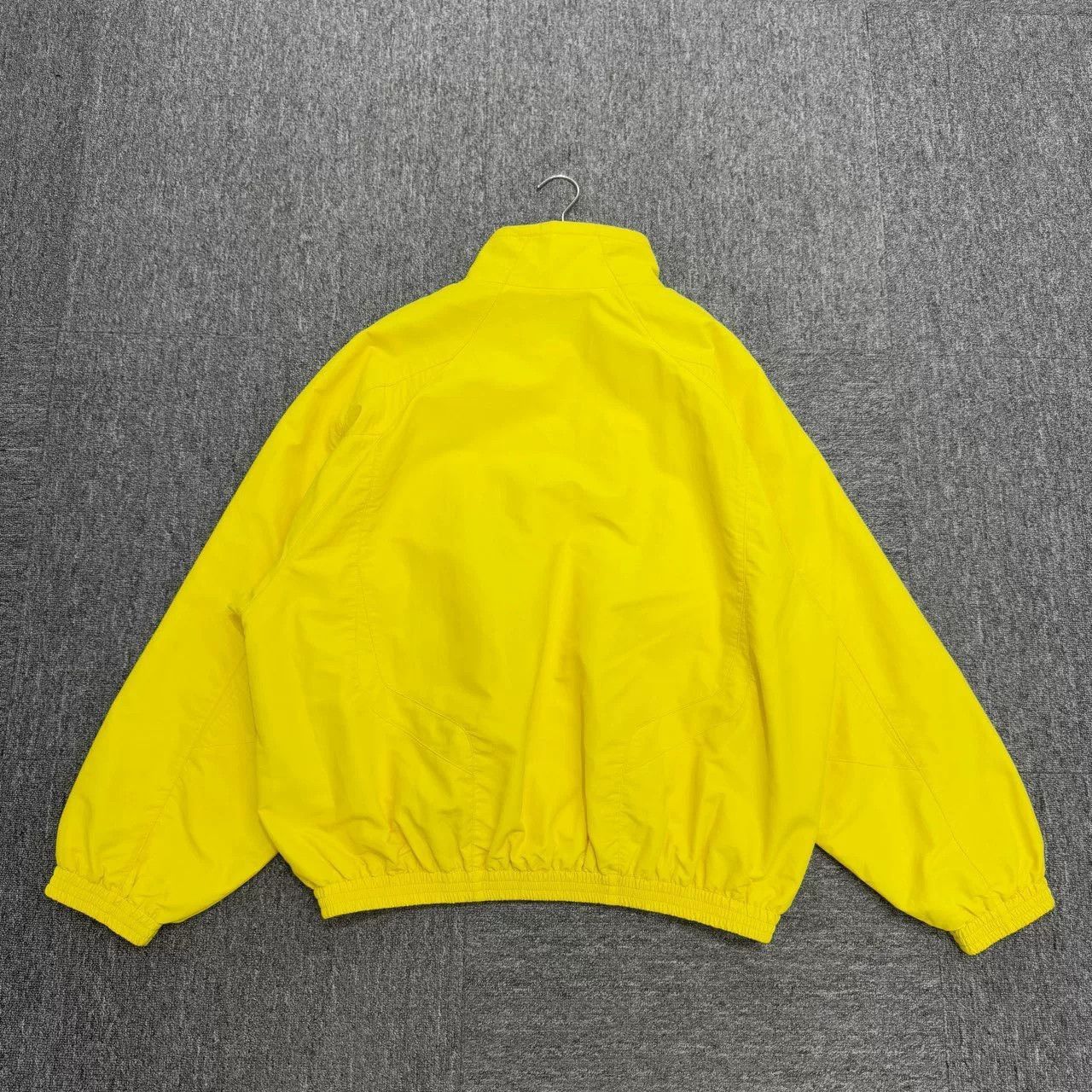 Balenciaga balenciaga yellow embroidered windbreaker jacket. Size US M / EU 48-50 / 2 - 2 Thumbnail