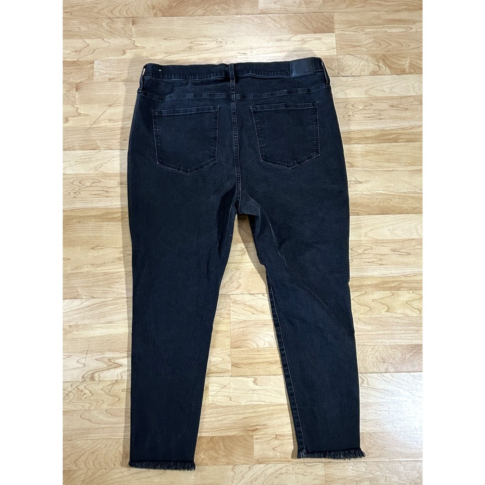 Madewell MADEWELL Jeans Skinny Black 10" High Rise Buttonfly Raw Hem Women sz 35 p Size 24" / US 00 / IT 34 - 2 Thumbnail