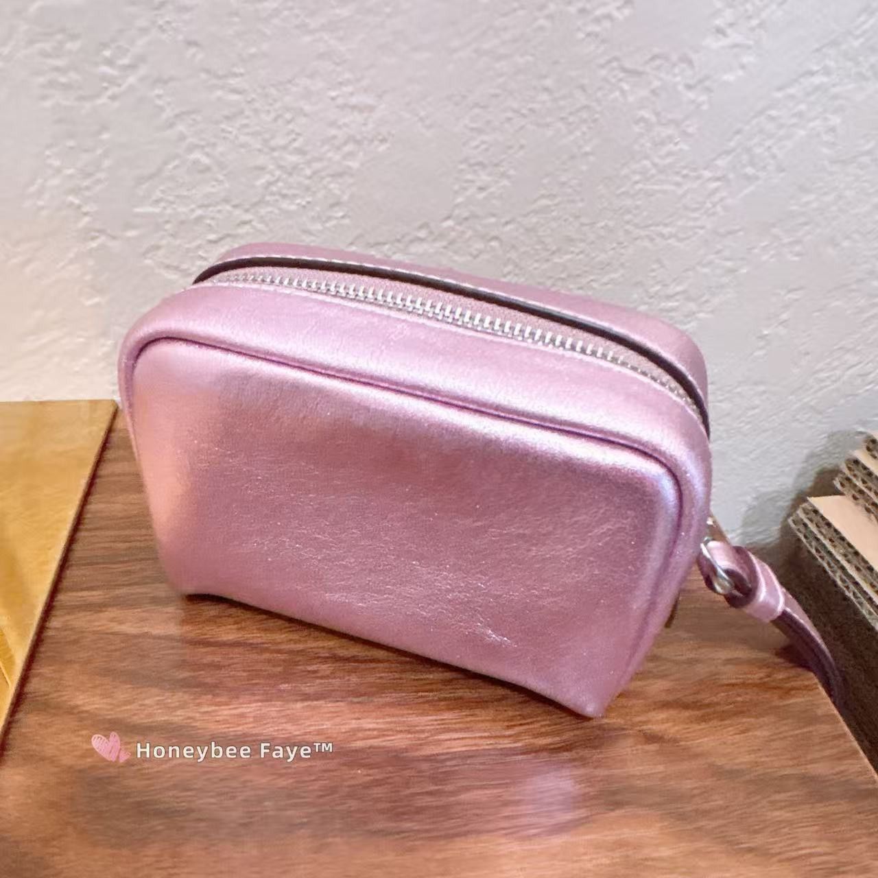 Coach Pouch Wristlet CW420 Size ONE SIZE - 4 Thumbnail