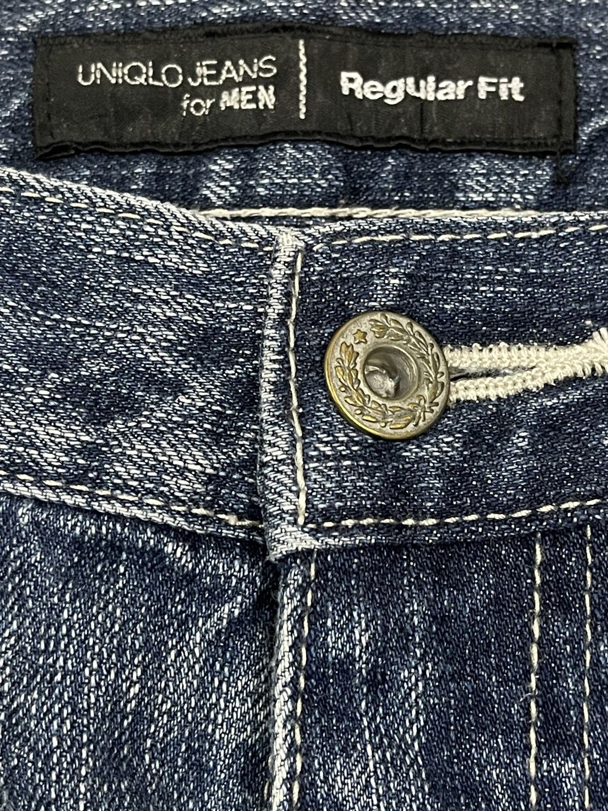 Uniqlo Vintage Japanese Uniqlo Blue Wash Style Loose Jeans Size US 31 - 7 Thumbnail