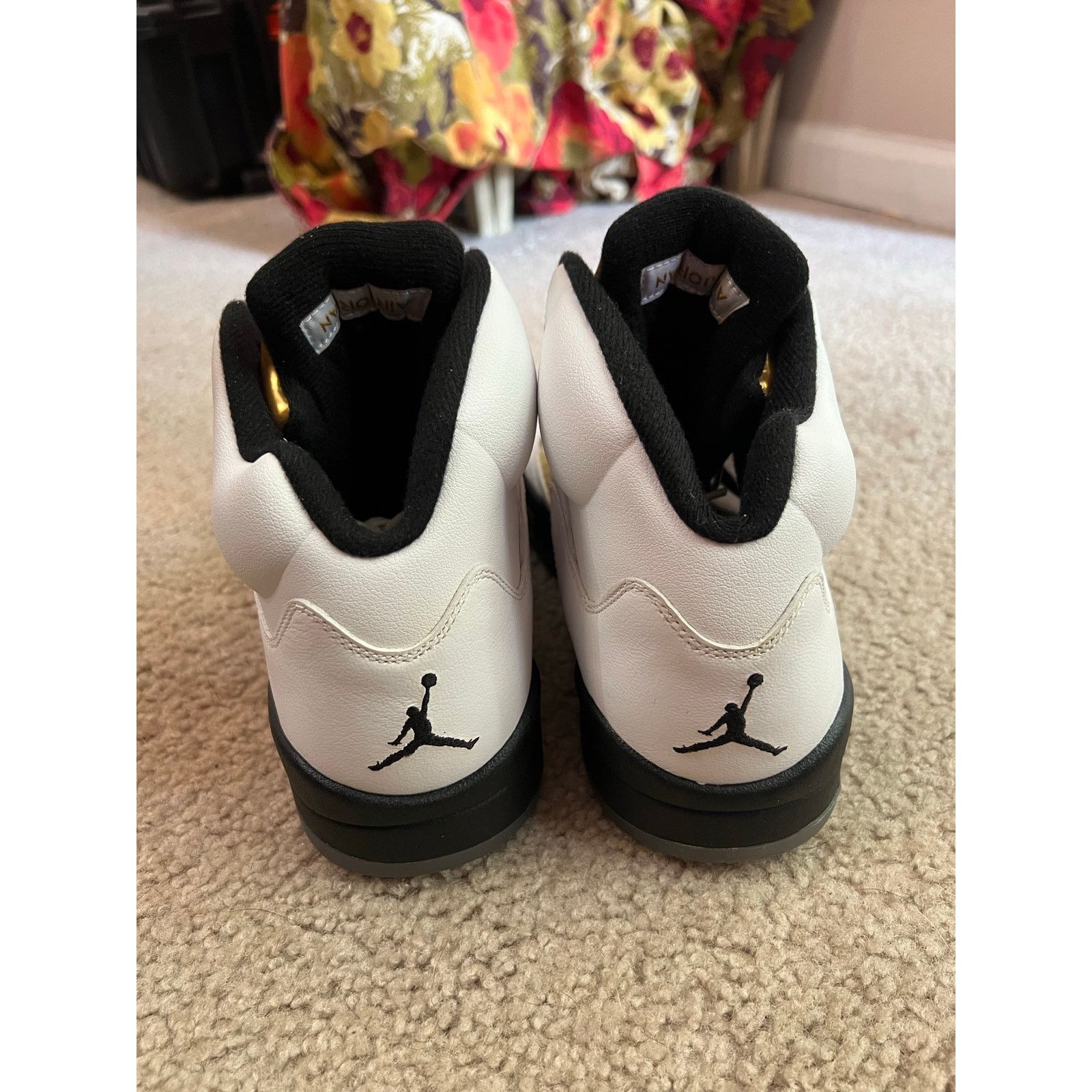 Jordan Brand Jordan 5 Gold Metal Size 11 Size US 11 / EU 44 - 4 Thumbnail