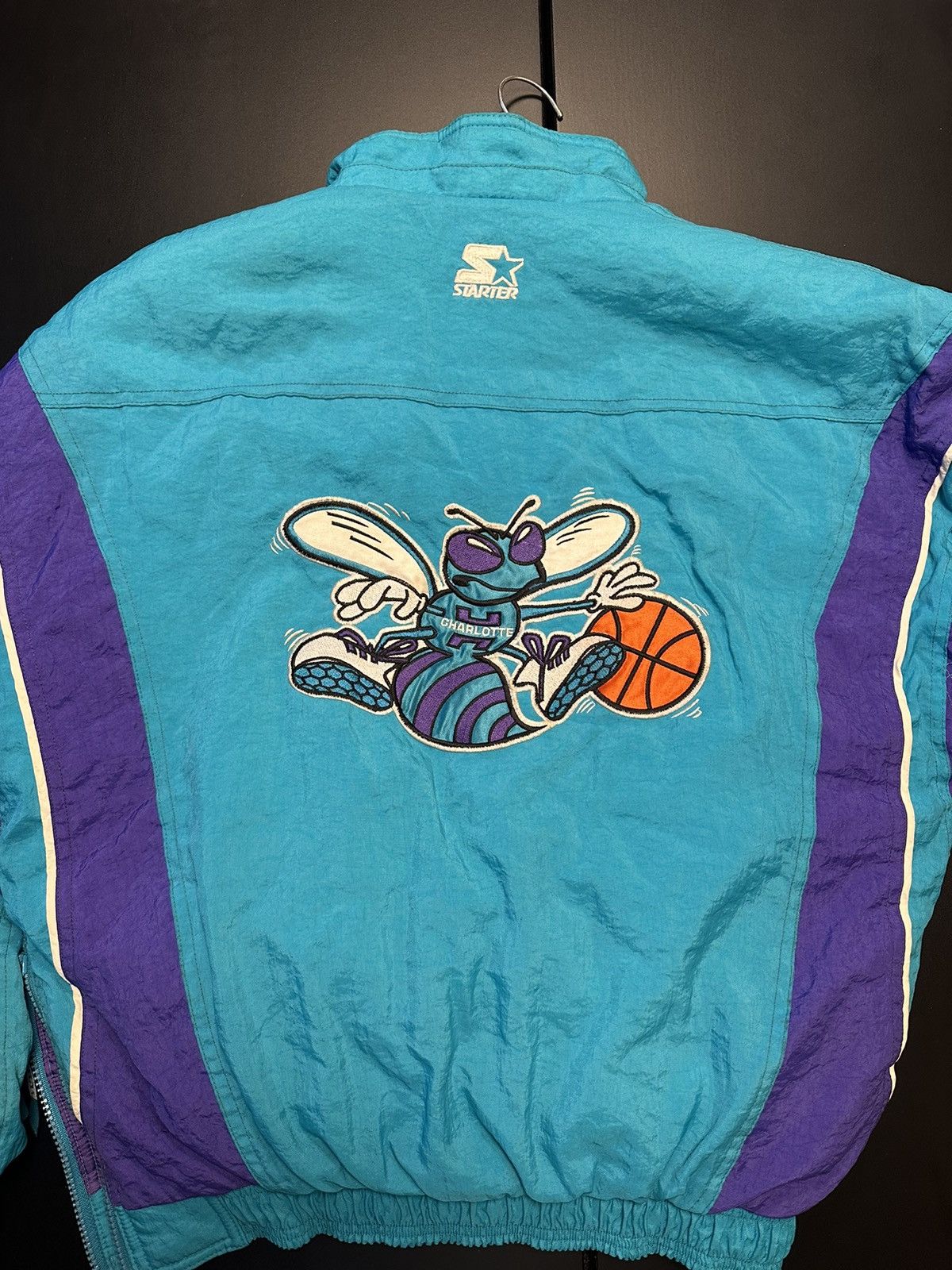 Starter 🟢 Vintage 90s Starter Charlotte Hornets NBA Jacket Original Size XS / US 0-2 / IT 36-38 - 5 Thumbnail