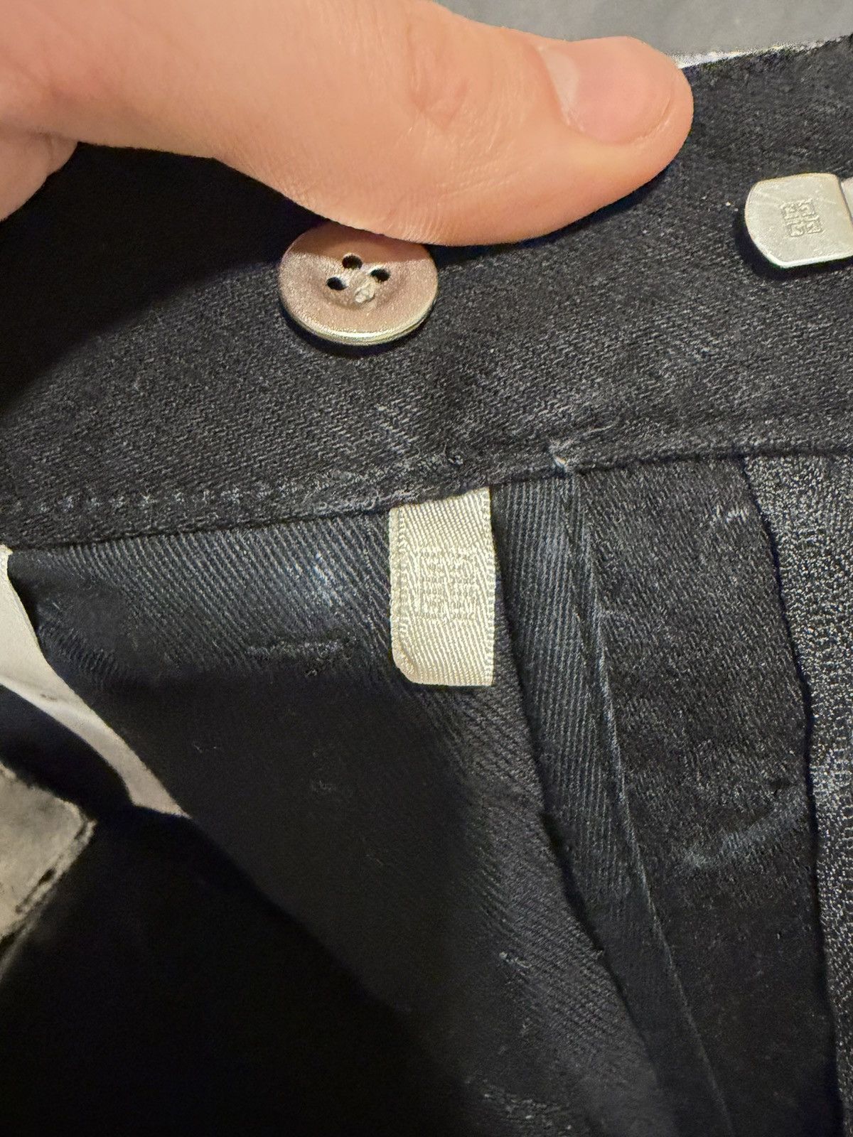Givenchy SS21 Cracked White Painted Jeans Size US 31 - 13 Thumbnail