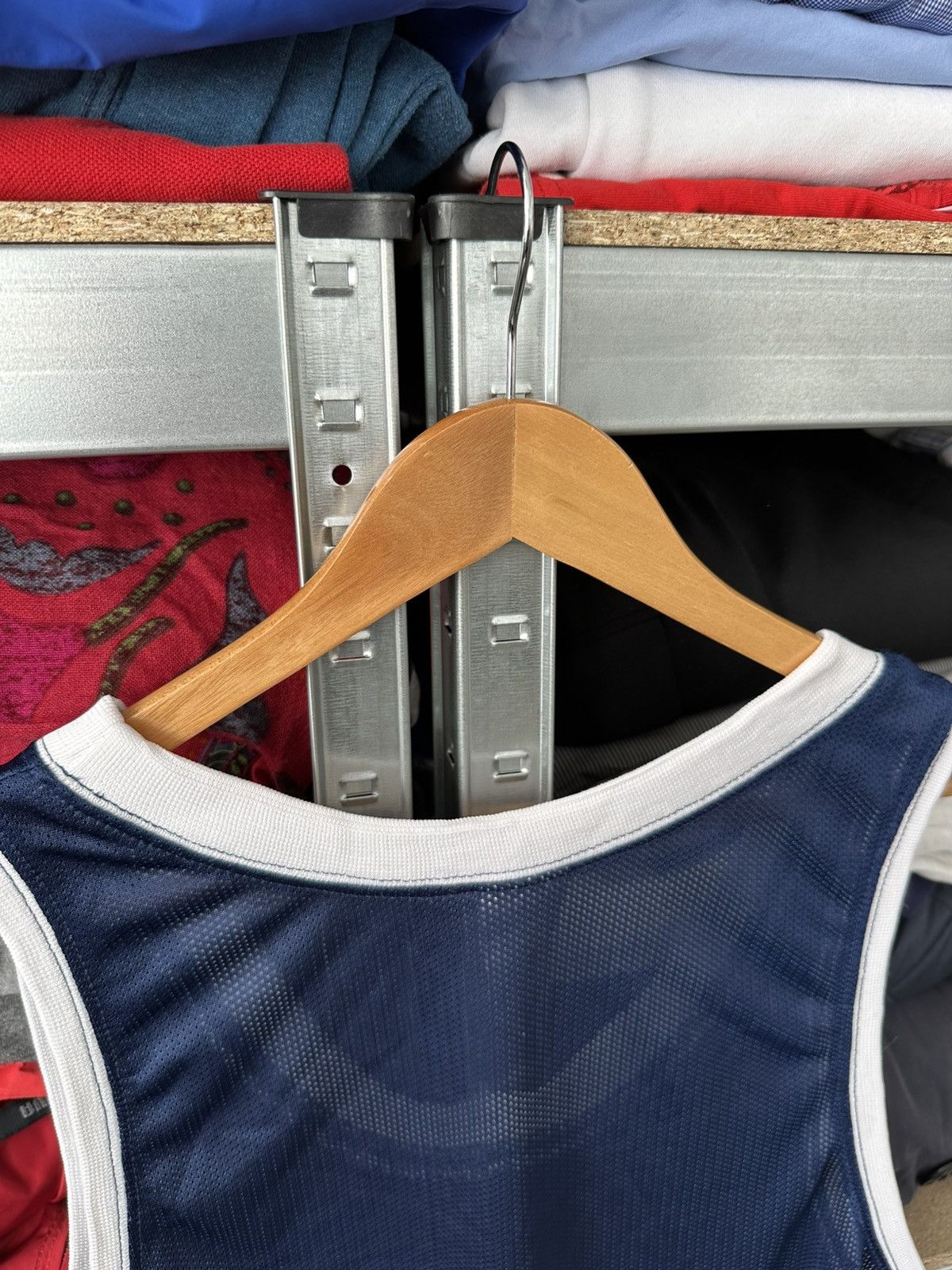 Nike Vintage Nike Mesh Tank Top Shirt Y2K Basketball Jersey Blue Size US M / EU 48-50 / 2 - 17 Thumbnail