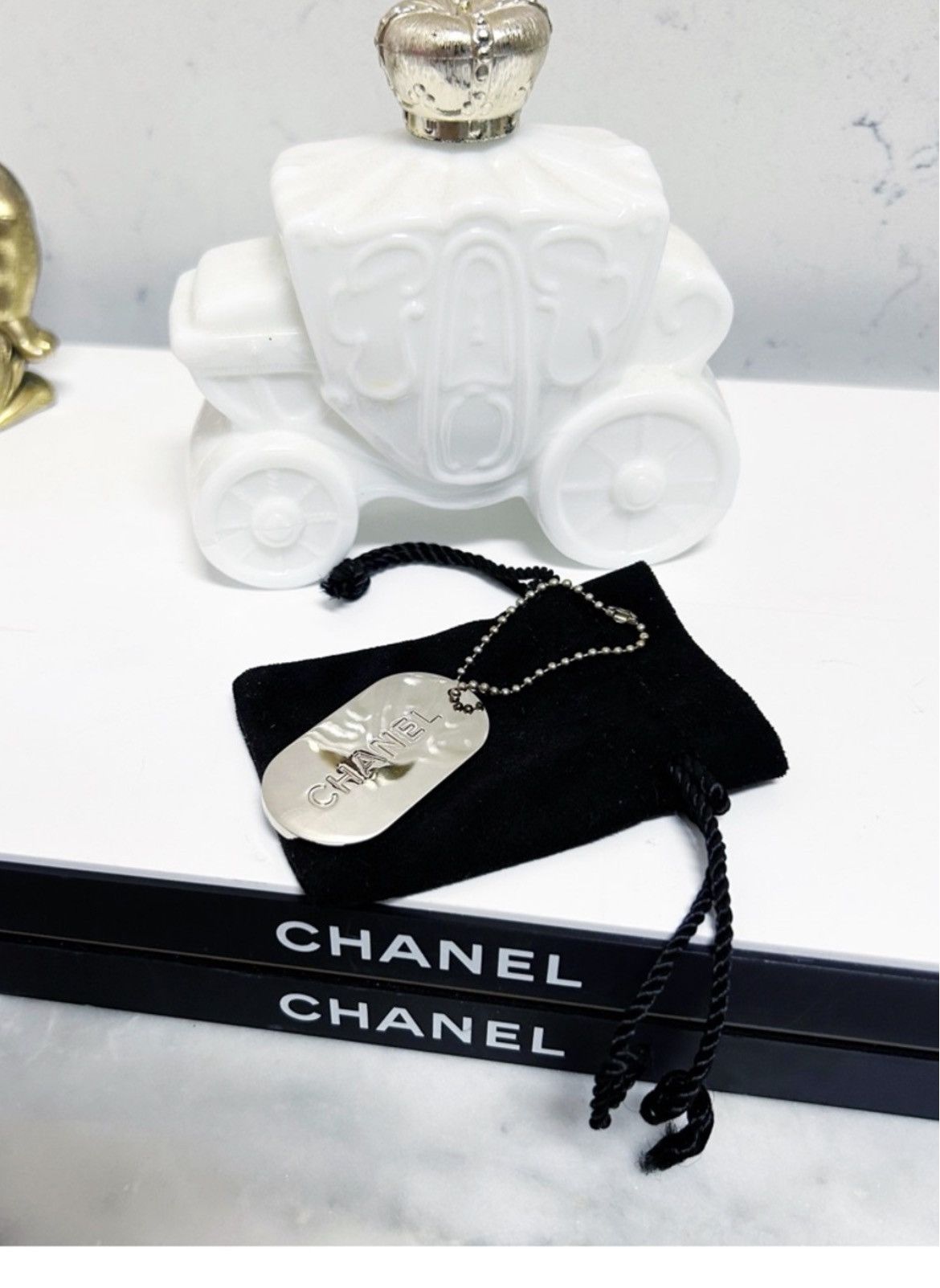 Chanel Authentic CHANEL Vintage Stripe Dog Tag Keychain / Bag Charm Size ONE SIZE - 7 Thumbnail