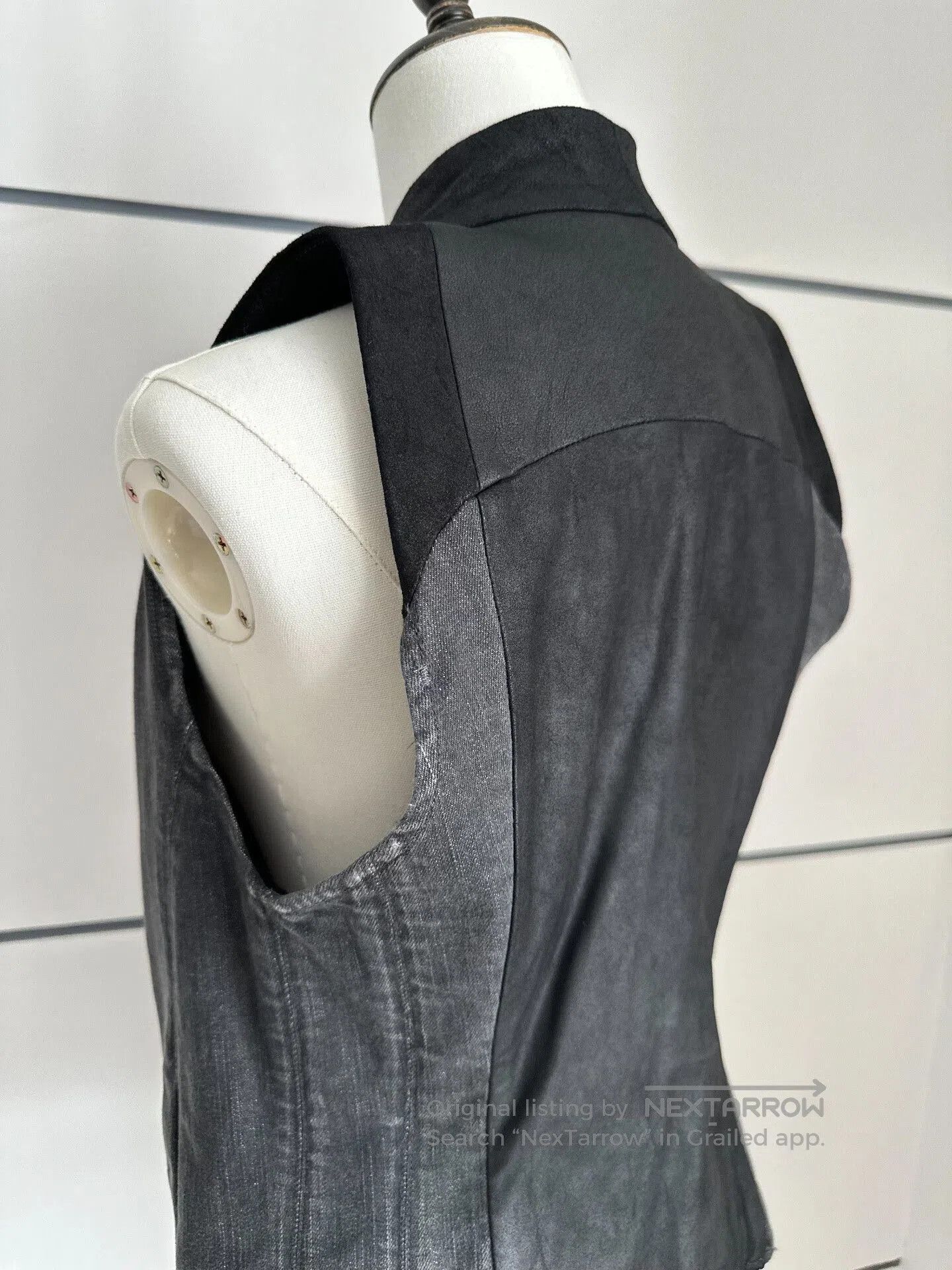 Helmut Lang Helmut Lang Stylish Black Vest. Size M / US 6-8 / IT 42-44 - 1 Thumbnail