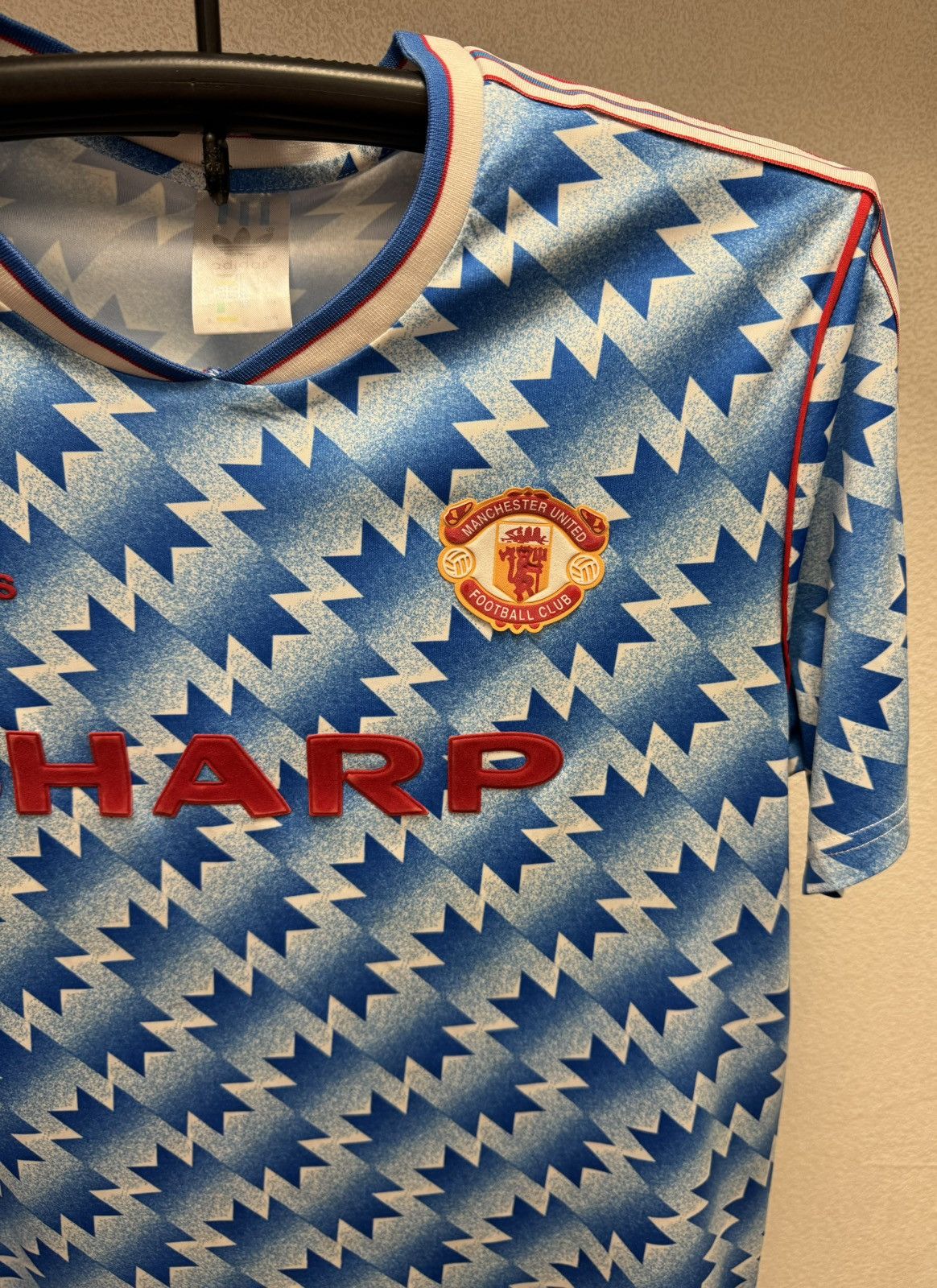 Adidas Manchester United adidas vintage soccer jersey L sharp Size US L / EU 52-54 / 3 - 5 Thumbnail