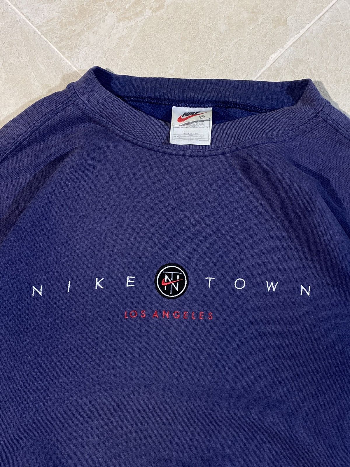 Nike Vintage 90s Nike Town Los Angeles made in USA sweatshirt Size US M / EU 48-50 / 2 - 3 Thumbnail