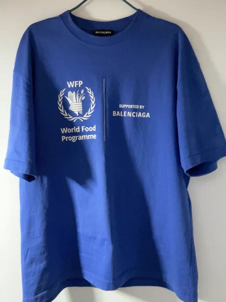 Balenciaga Balenciaga WFP Collaboration Wheat Pattern Short Sleeve, S Size US S / EU 44-46 / 1 - 1 Thumbnail