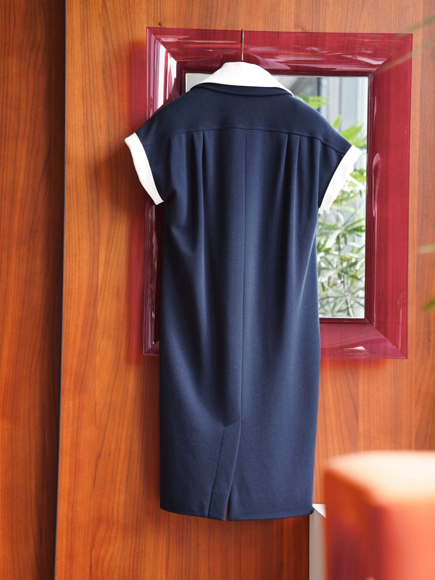 Chanel Chanel 1980s Navy Wool Colorblock Gold Button Dress Size S / US 4 / IT 40 - 3 Thumbnail