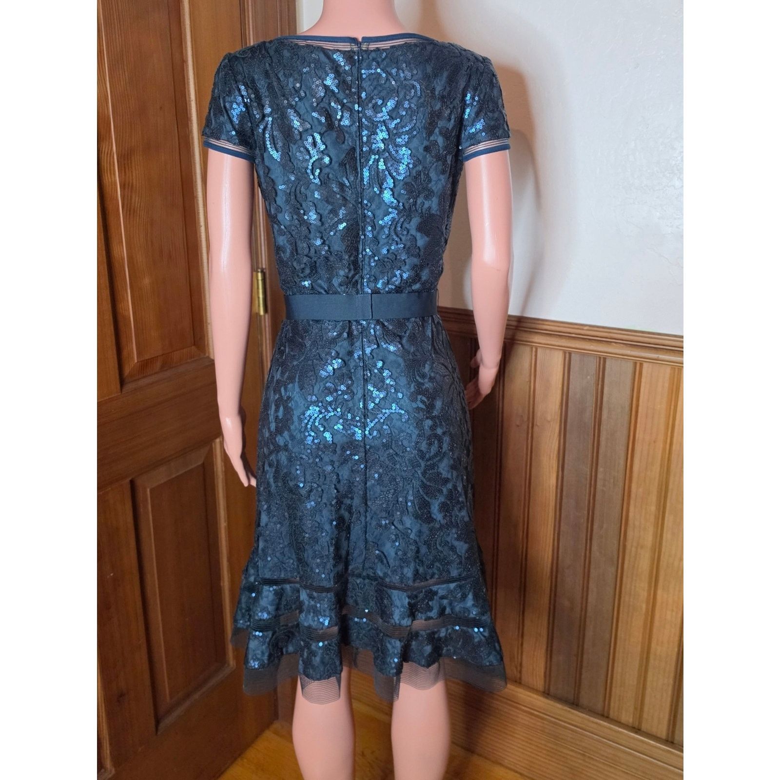 Tadashi Shoji Tadashi Shoji Navy Sequin Lace Fit-and-Flare Dress 14 Size L / US 10 / IT 46 - 7 Thumbnail