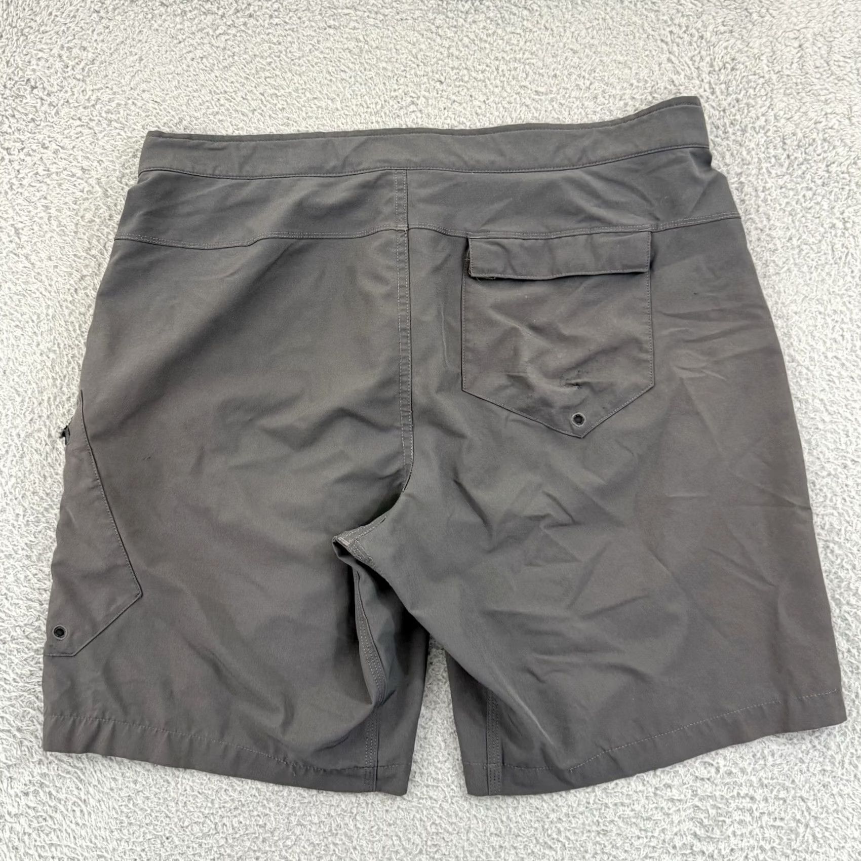 The North Face The North Face Shorts Mens 36 Gray Outdoor Hiking Casual Stretch Zip Light 10” Size US 36 / EU 52 - 7 Thumbnail
