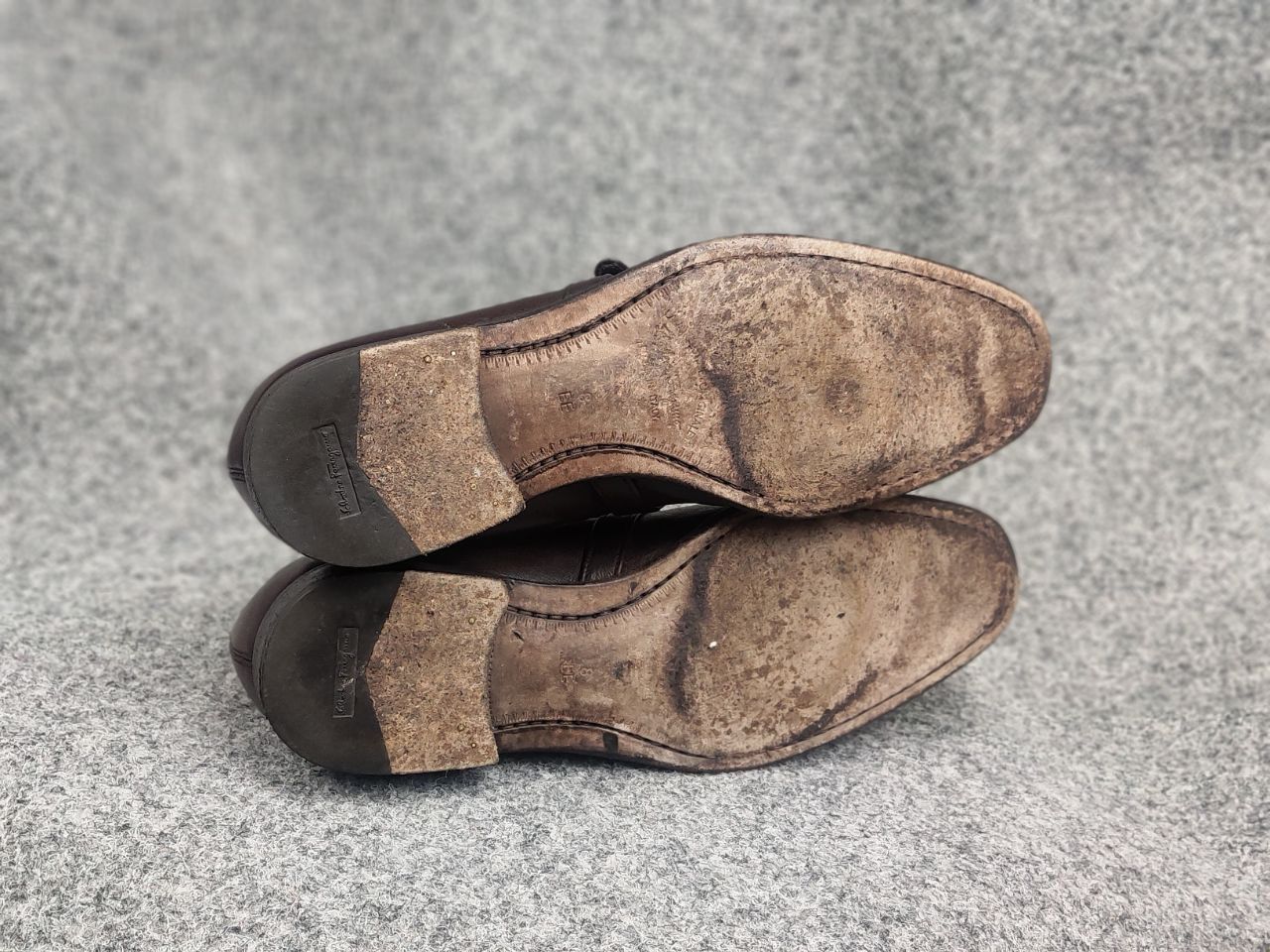 Salvatore Ferragamo Salvatore Ferragamo Terence Apron Toe Loafer Logo Shoes Size US 9 / EU 42 - 17 Thumbnail