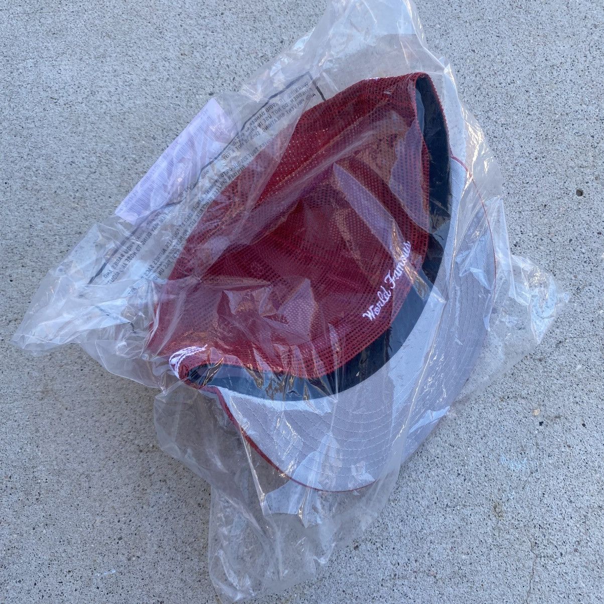 Supreme Supreme Box Logo Mesh Back New Era Fitted Hat 7 1/4 Red Size ONE SIZE - 3 Thumbnail