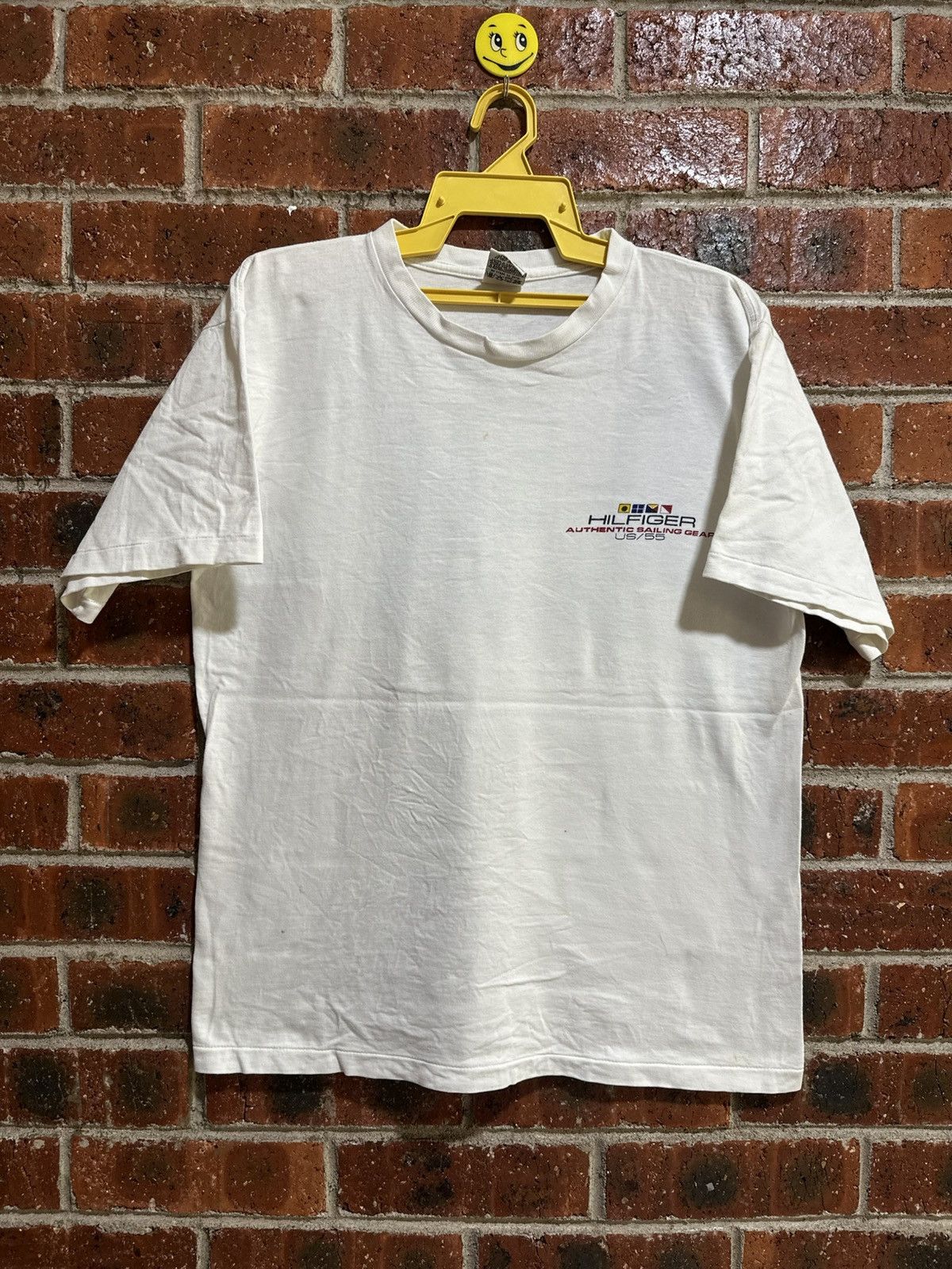 Tommy Hilfiger × Vintage Vintage Tommy Hilfiger Sailing Gear Faded Tee Size US M / EU 48-50 / 2 - 2 Thumbnail